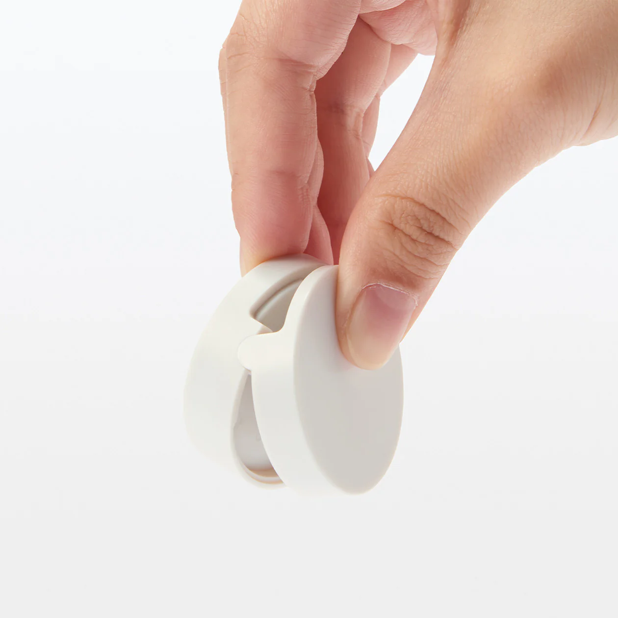ABS Clip with Magnet - Image 3