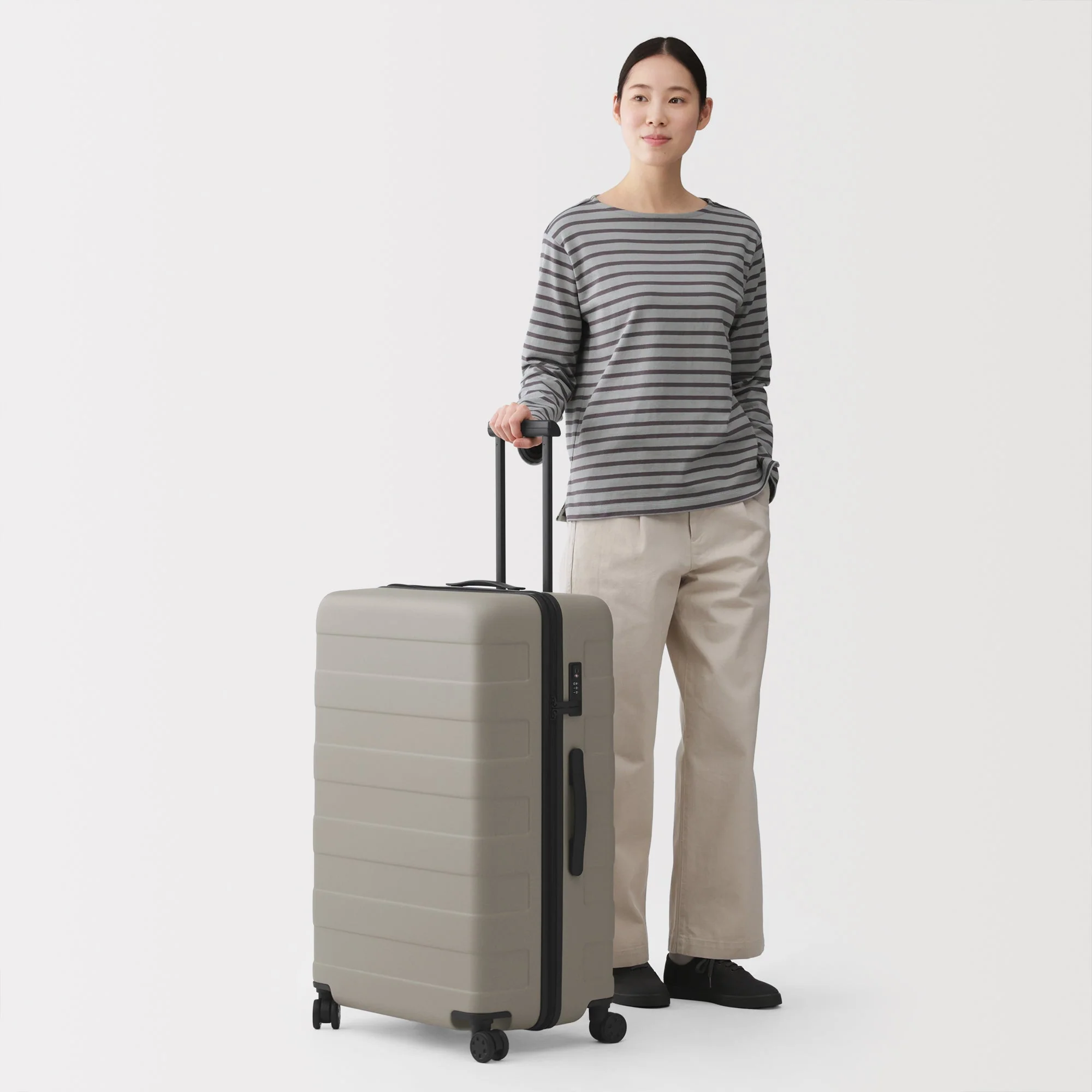 Hard Shell Suitcase 105L | Check-In - Image 16