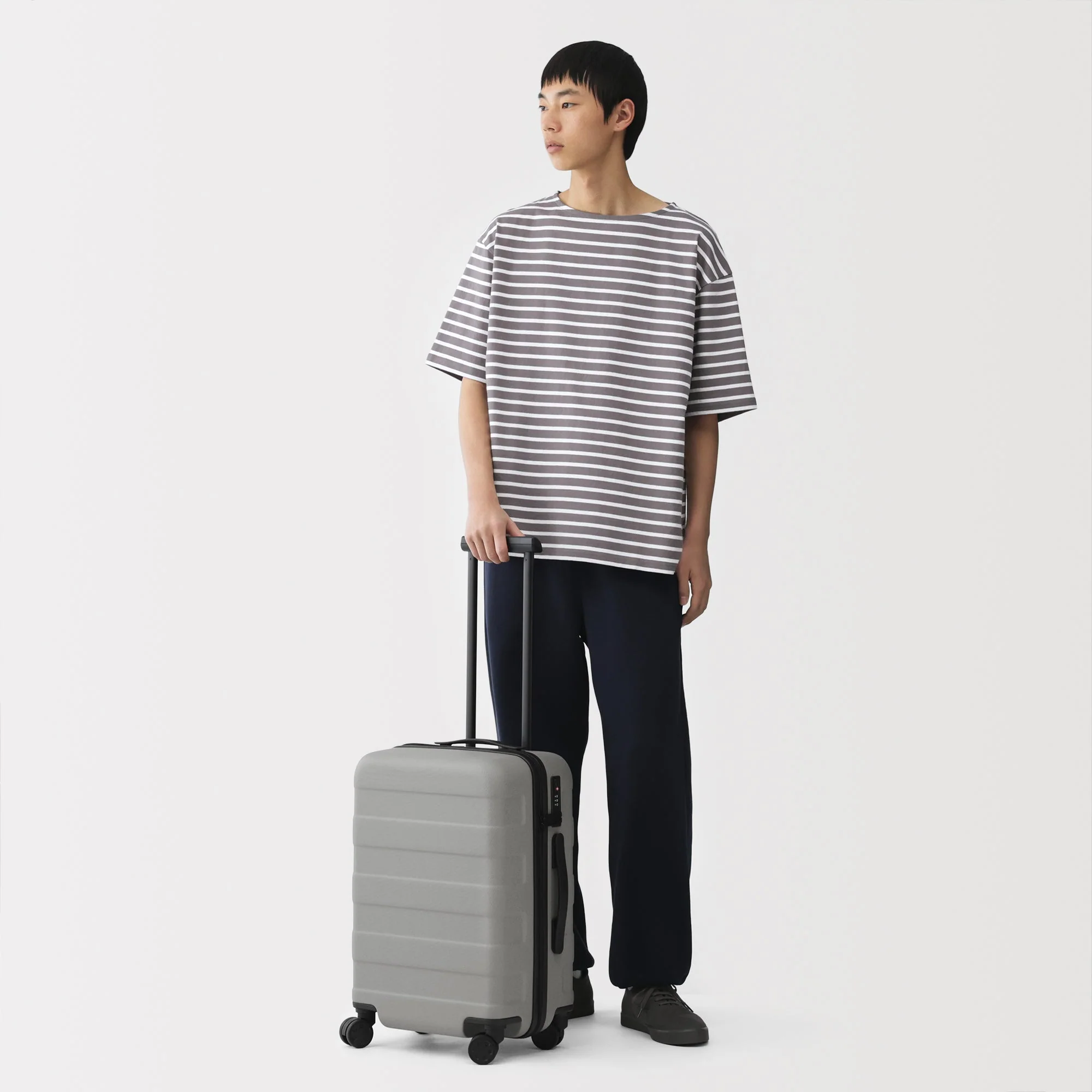 Hard Shell Suitcase 36L | Carry-On - Image 43