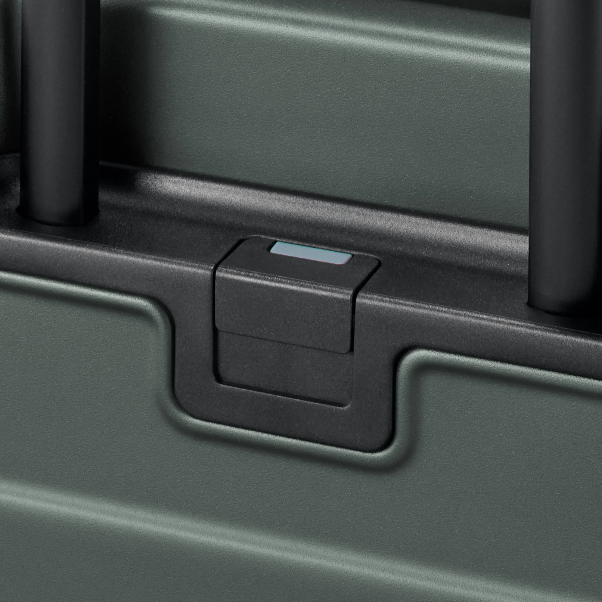 Adjustable Handle Hard Shell Suitcase 36L | Carry-On - Image 17