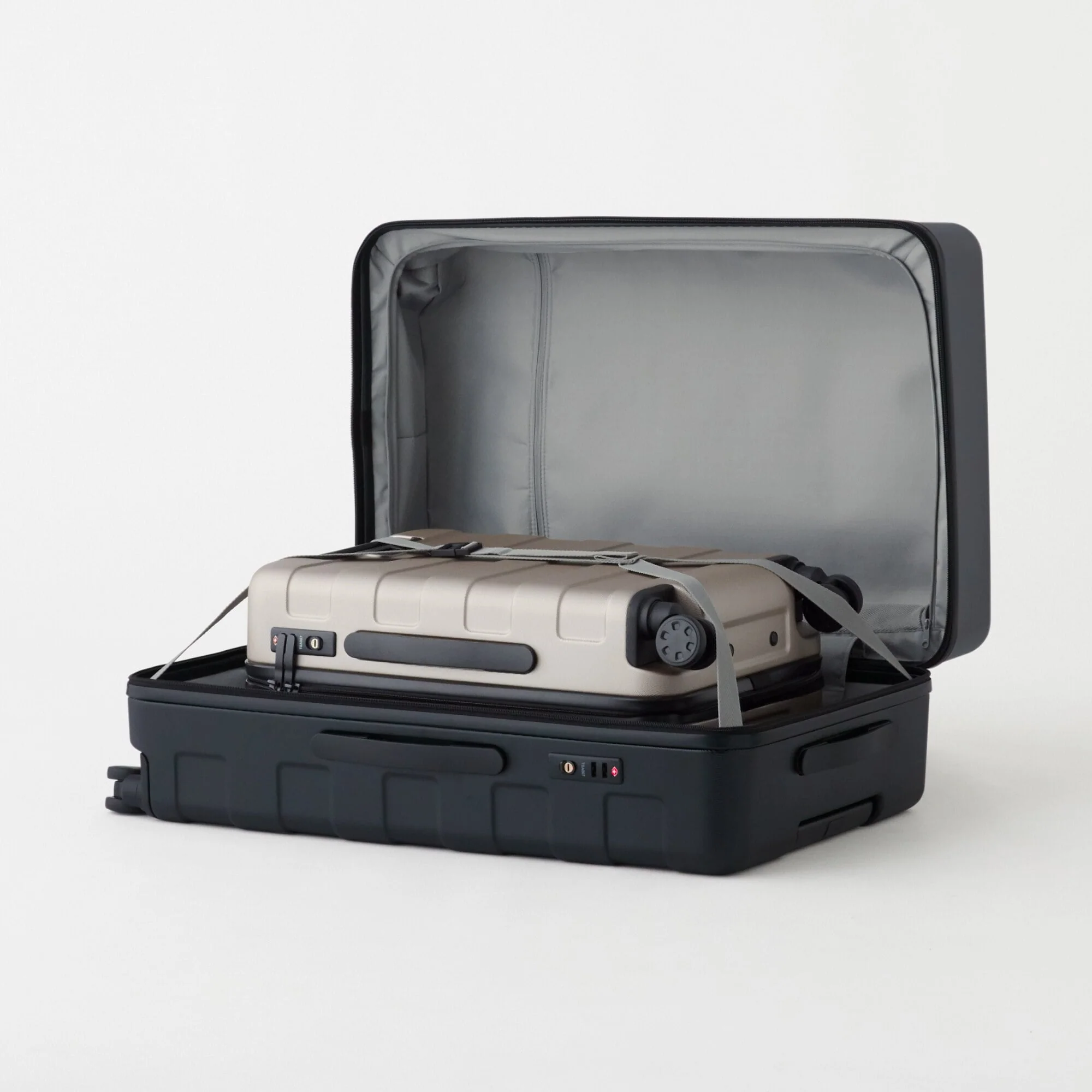 Adjustable Handle Hard Shell Suitcase 63L | Check-In - Image 14