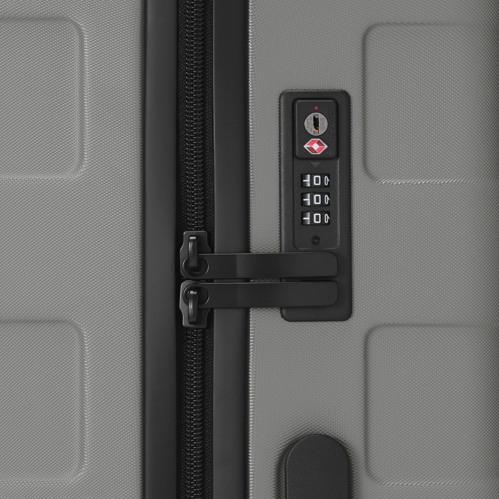 Hard Shell Suitcase 75L | Check-In - Image 12