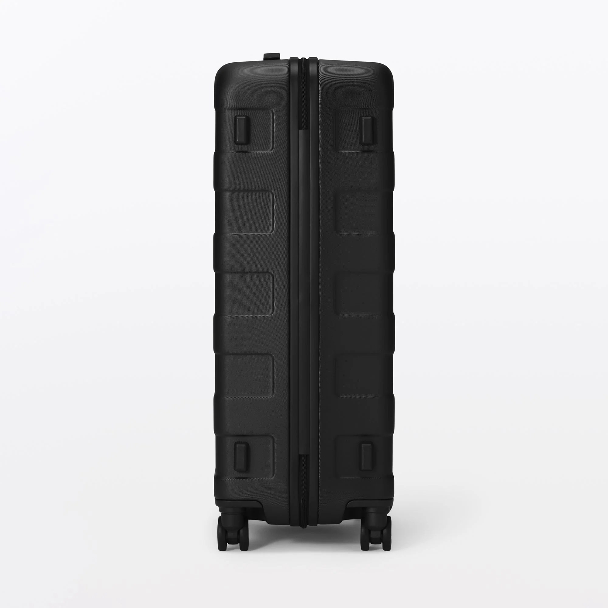 Hard Shell Suitcase 75L | Check-In - Image 18