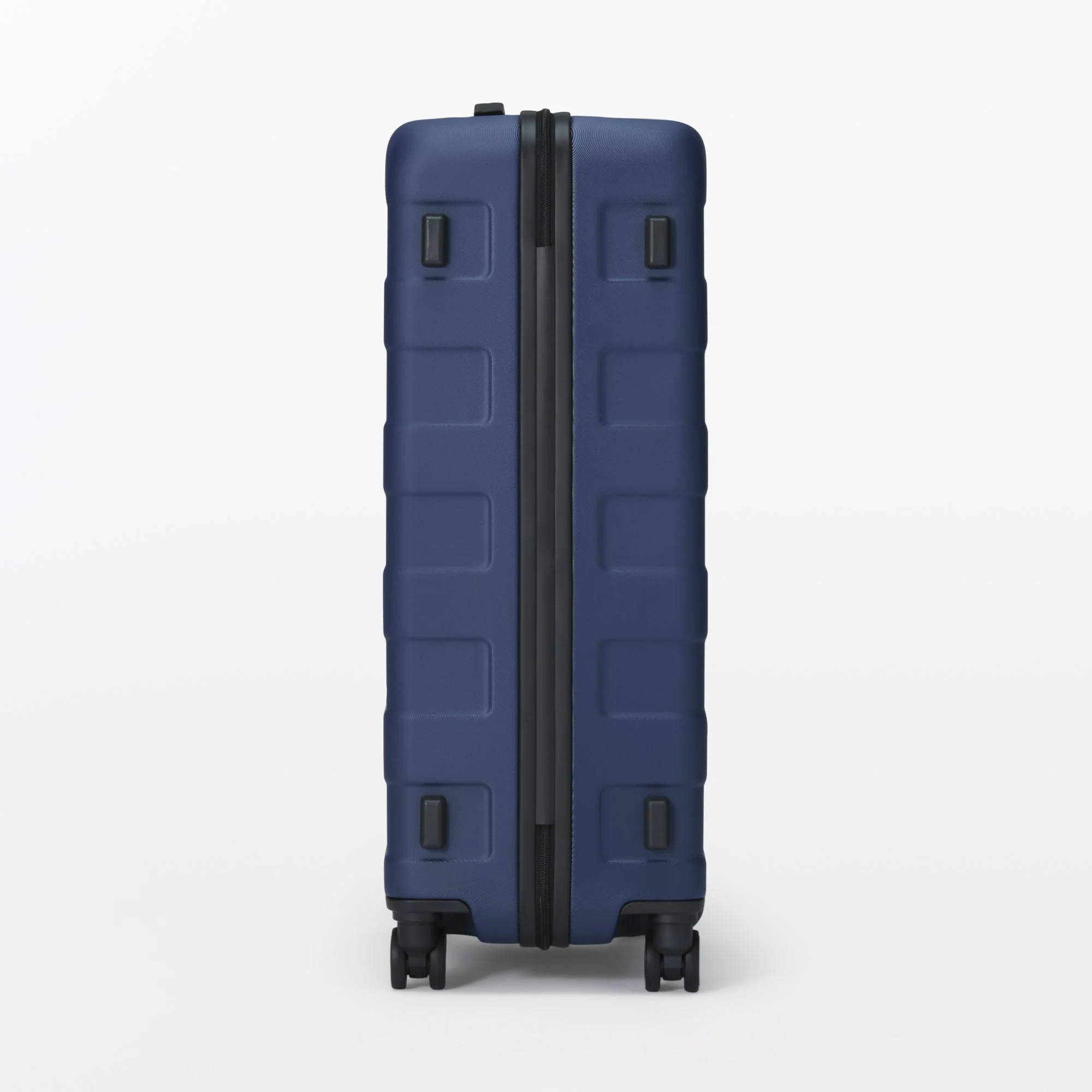 Hard Shell Suitcase 75L | Check-In - Image 59