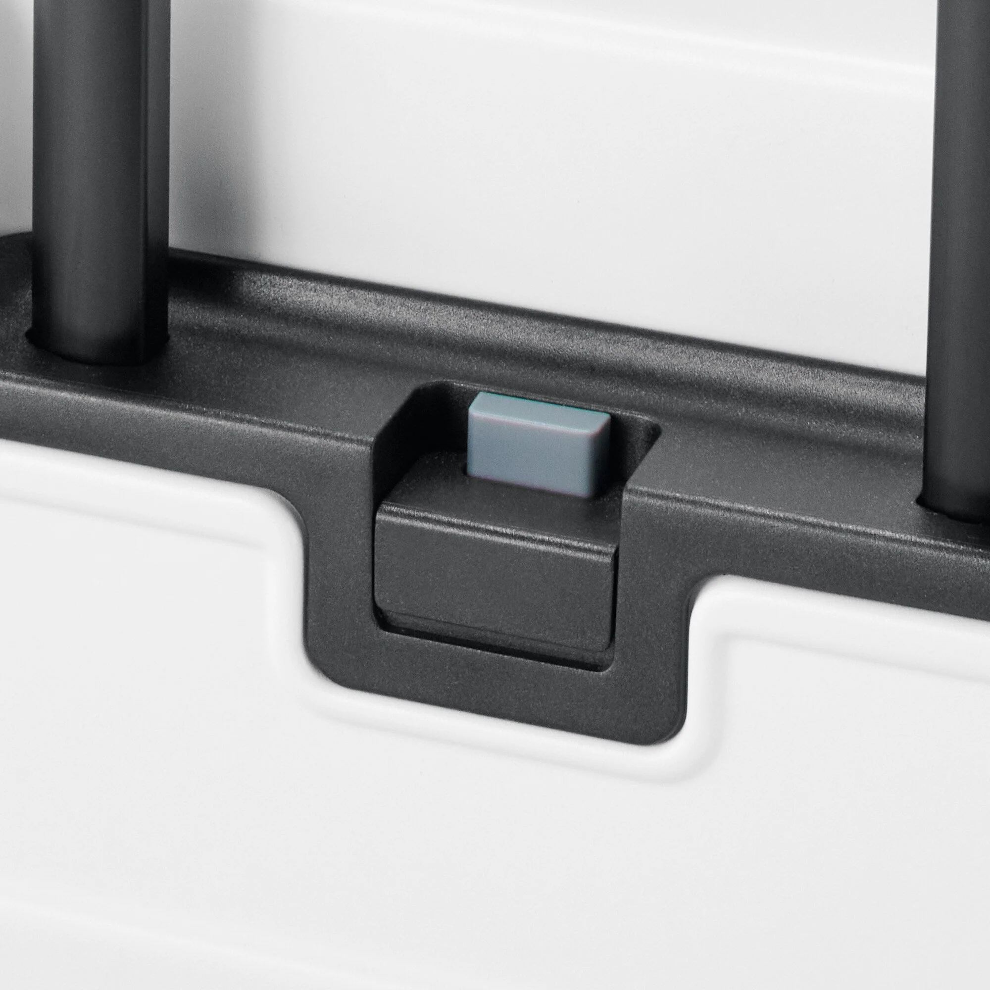 Adjustable Handle Hard Shell Suitcase 75L | Check-In - Image 7