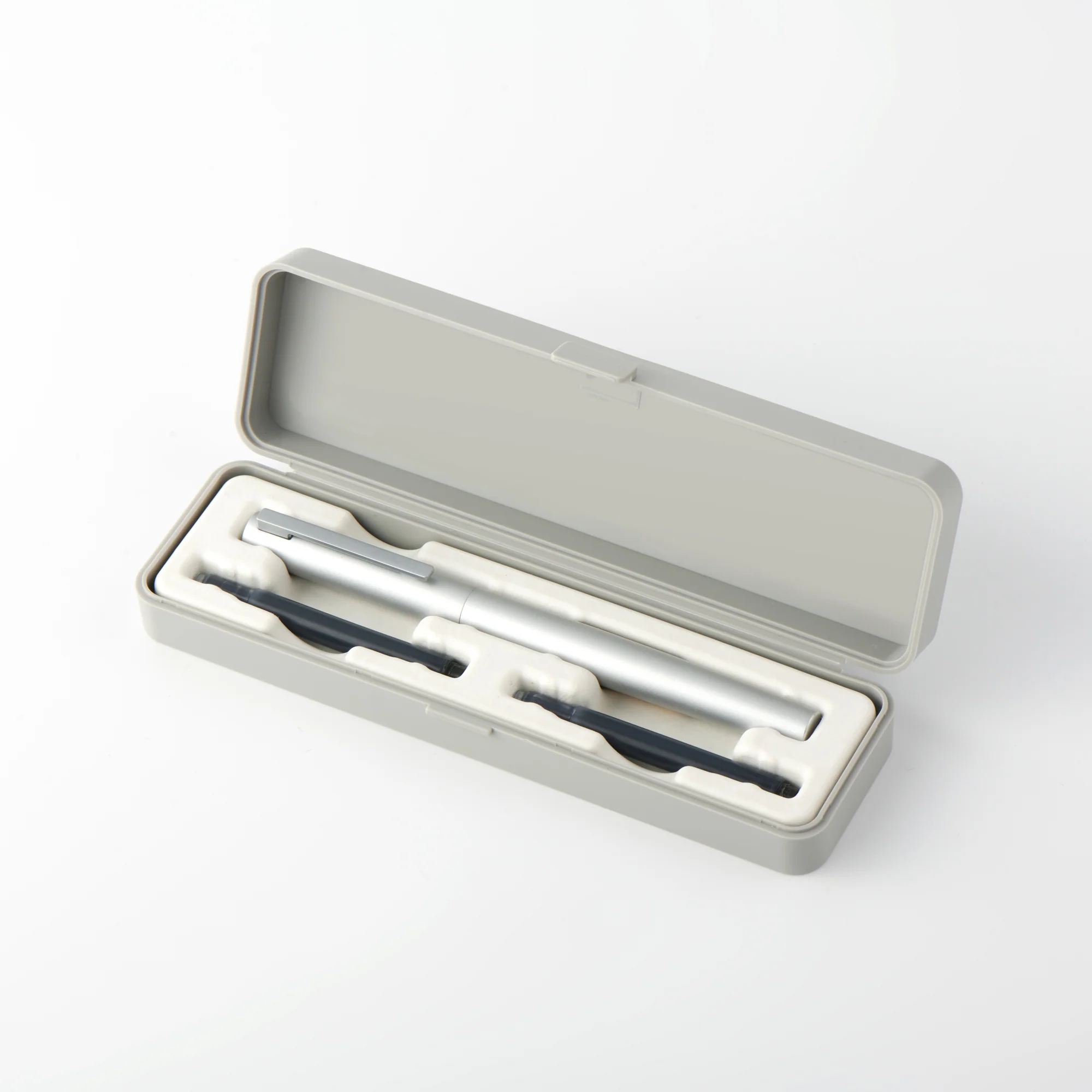 Aluminum Fountain Pen Set - Image 3
