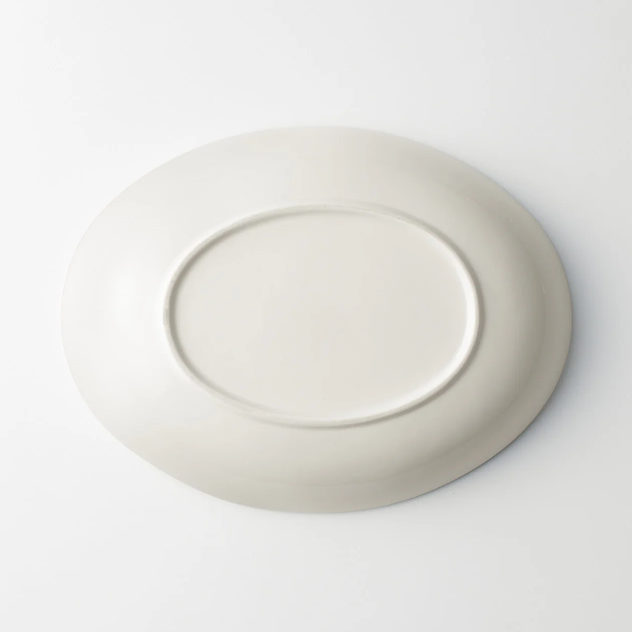 Beige Porcelain Curry and Pasta Dish - Image 4