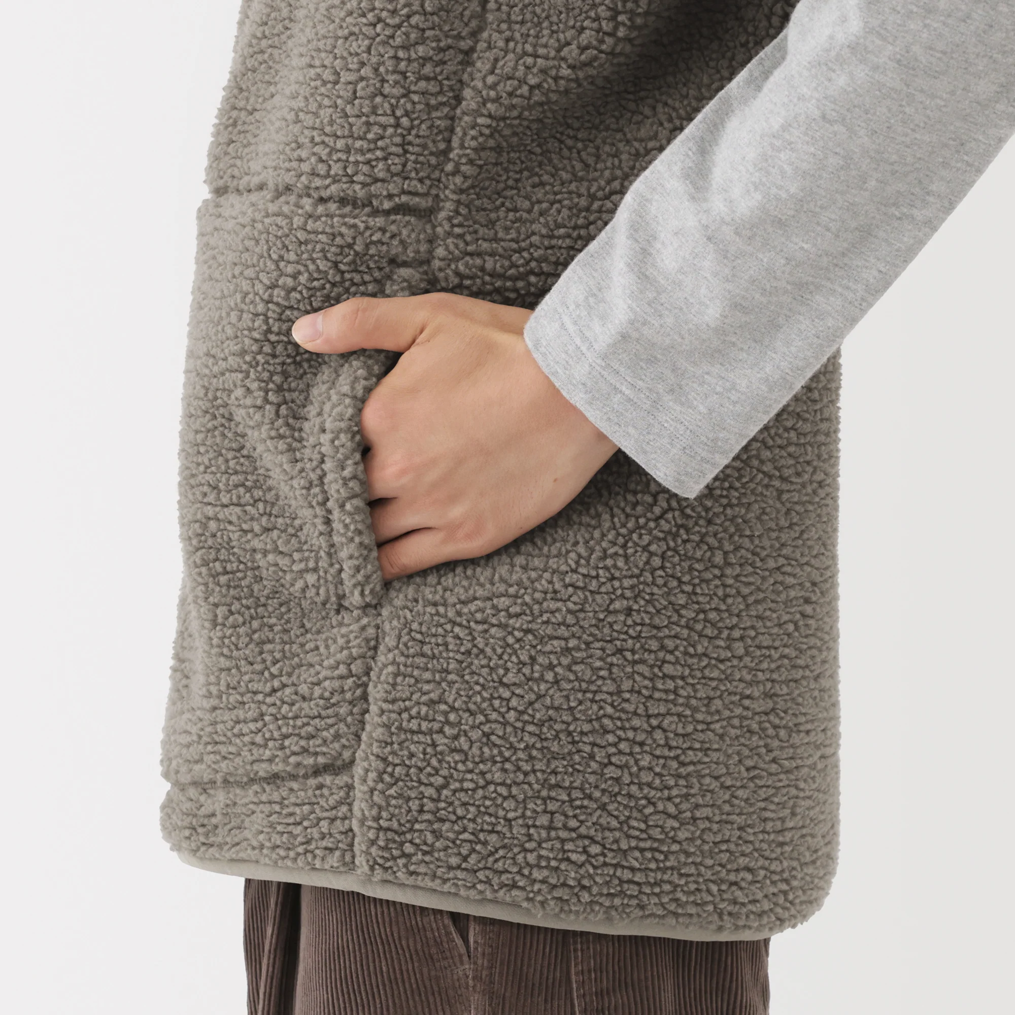 Boa Fleece Vest - Image 27