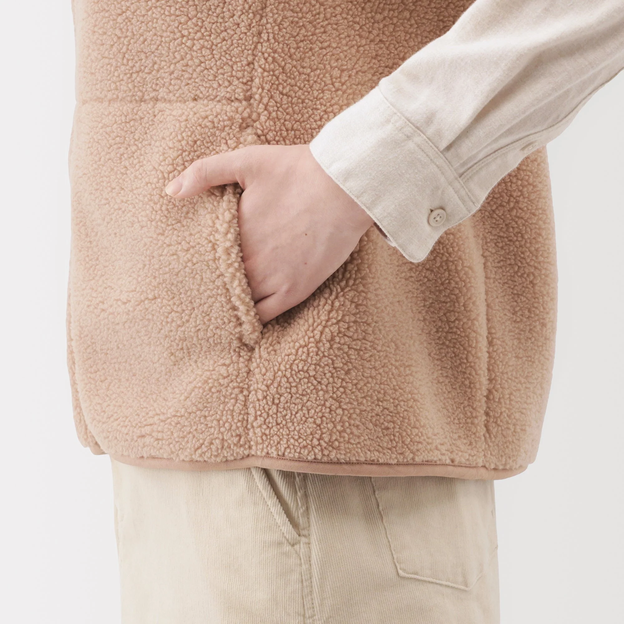 Boa Fleece Vest - Image 8