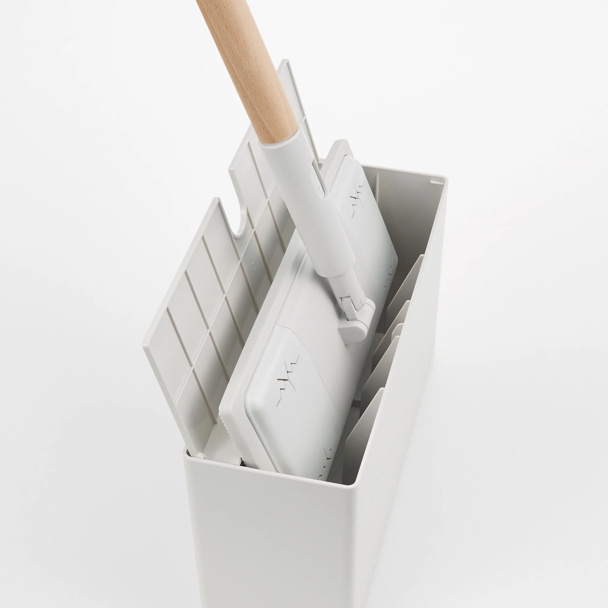 Cleaning System Flooring Mop Case - Image 2