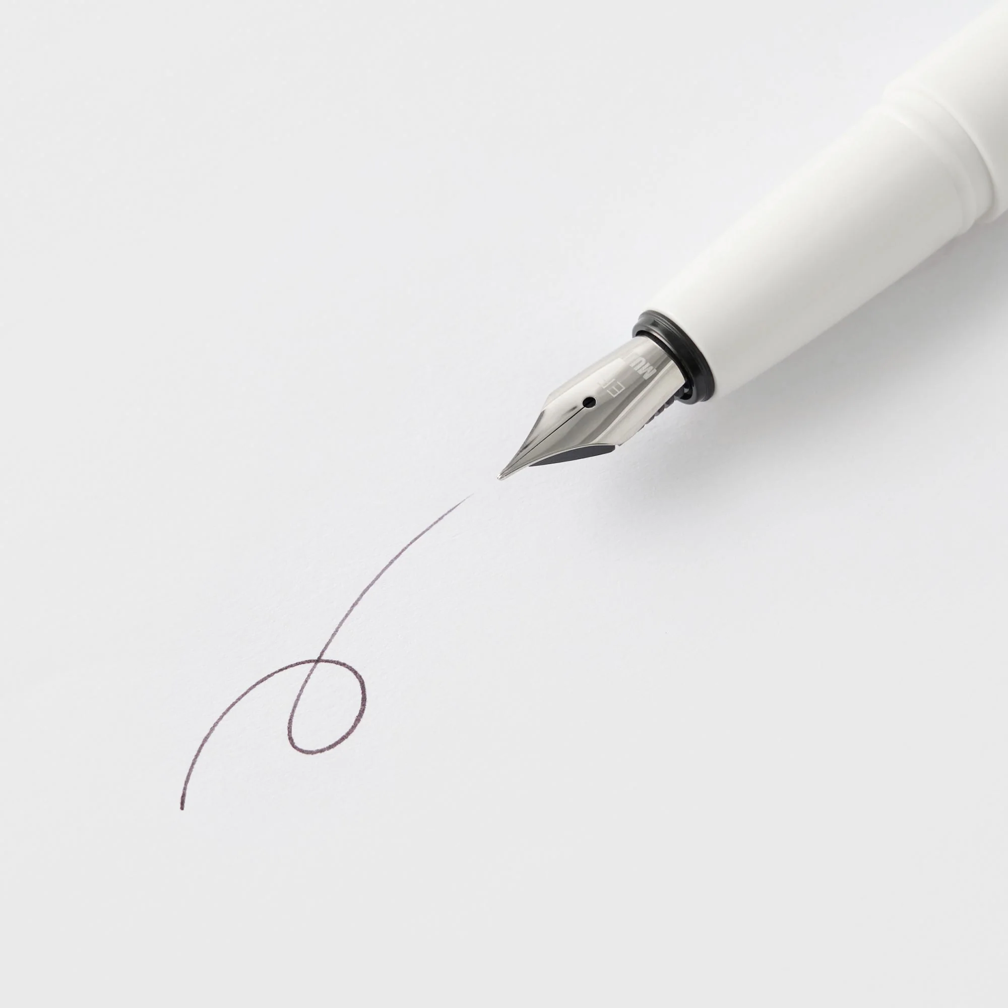 Compact Fountain Pen - Image 2