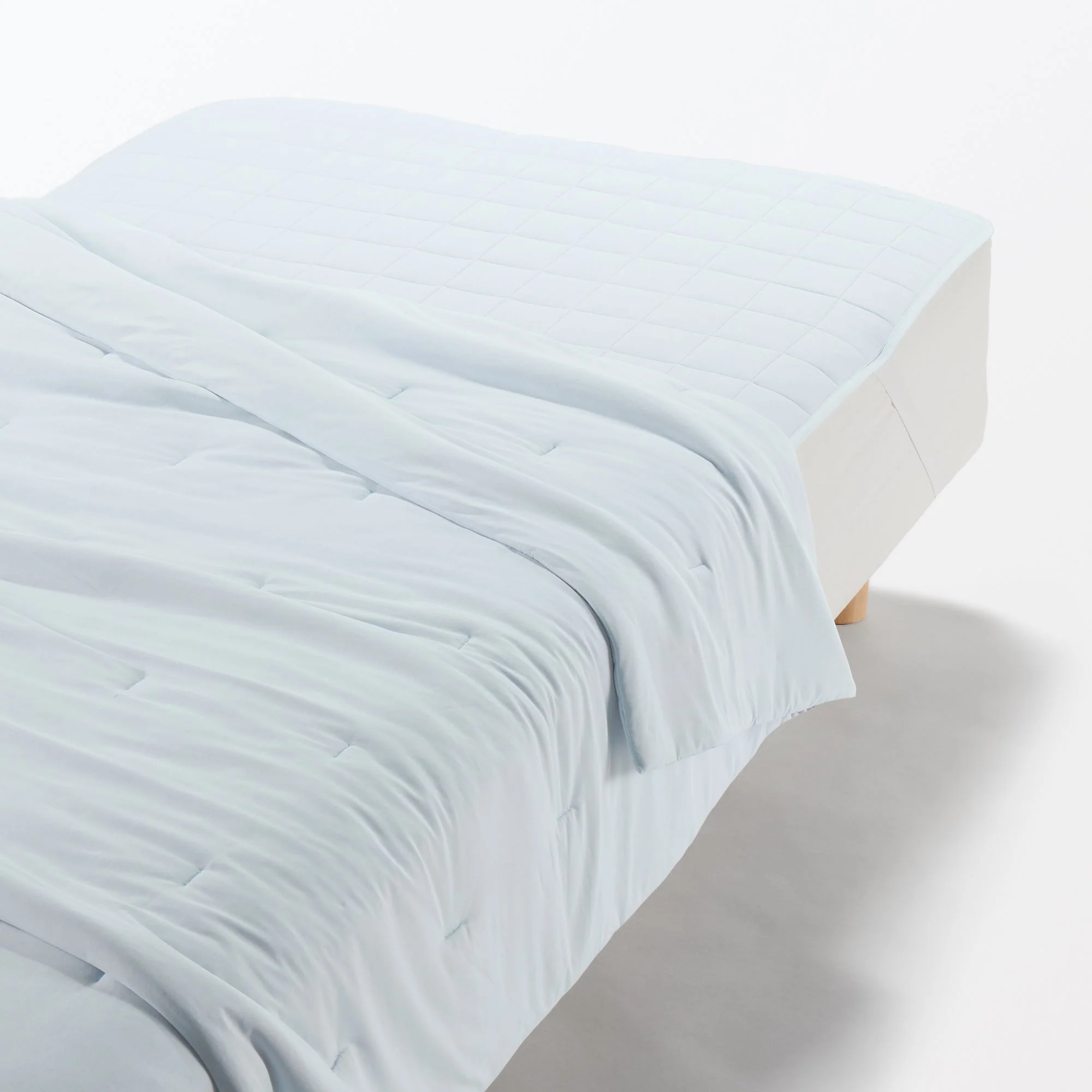 Cool Touch Thin Duvet - Queen - Image 11