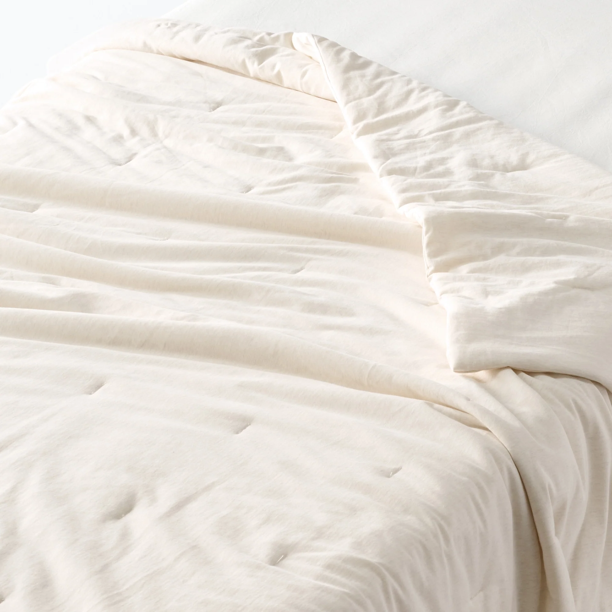 Cotton Cool Touch Thin Duvet - Queen - Image 5