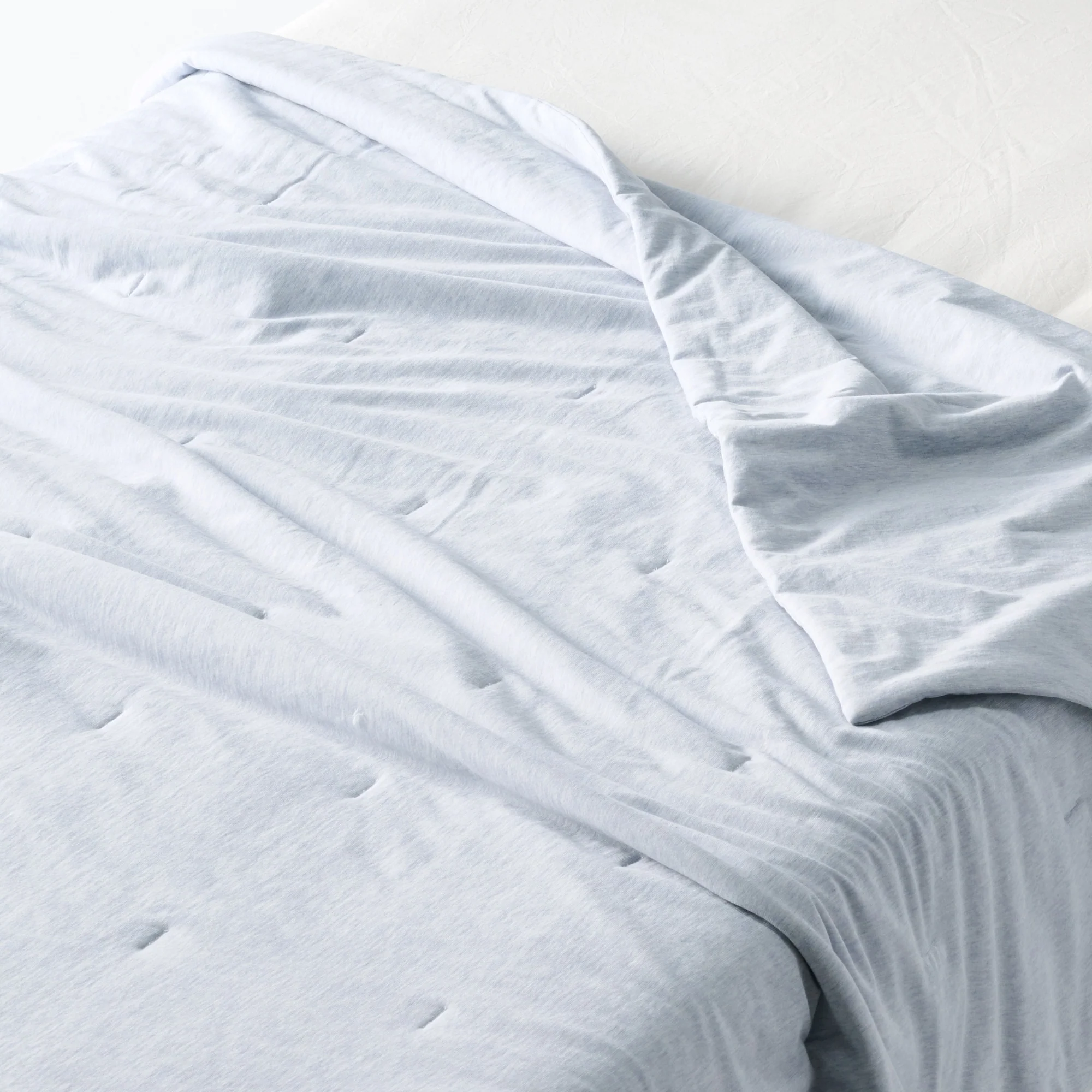 Cotton Cool Touch Thin Duvet - Queen - Image 9