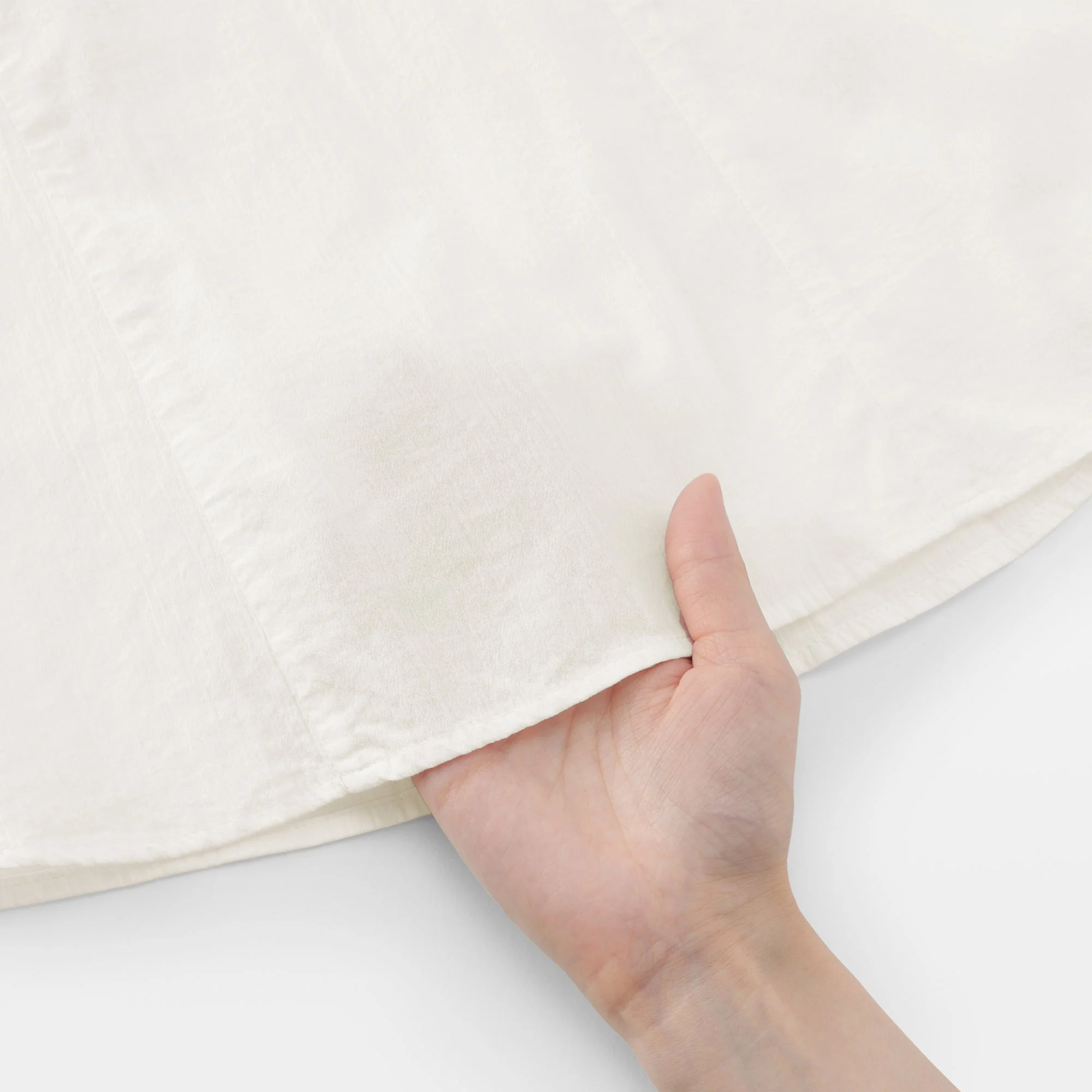 Cotton Crepe Sleeveless Blouse - Image 11