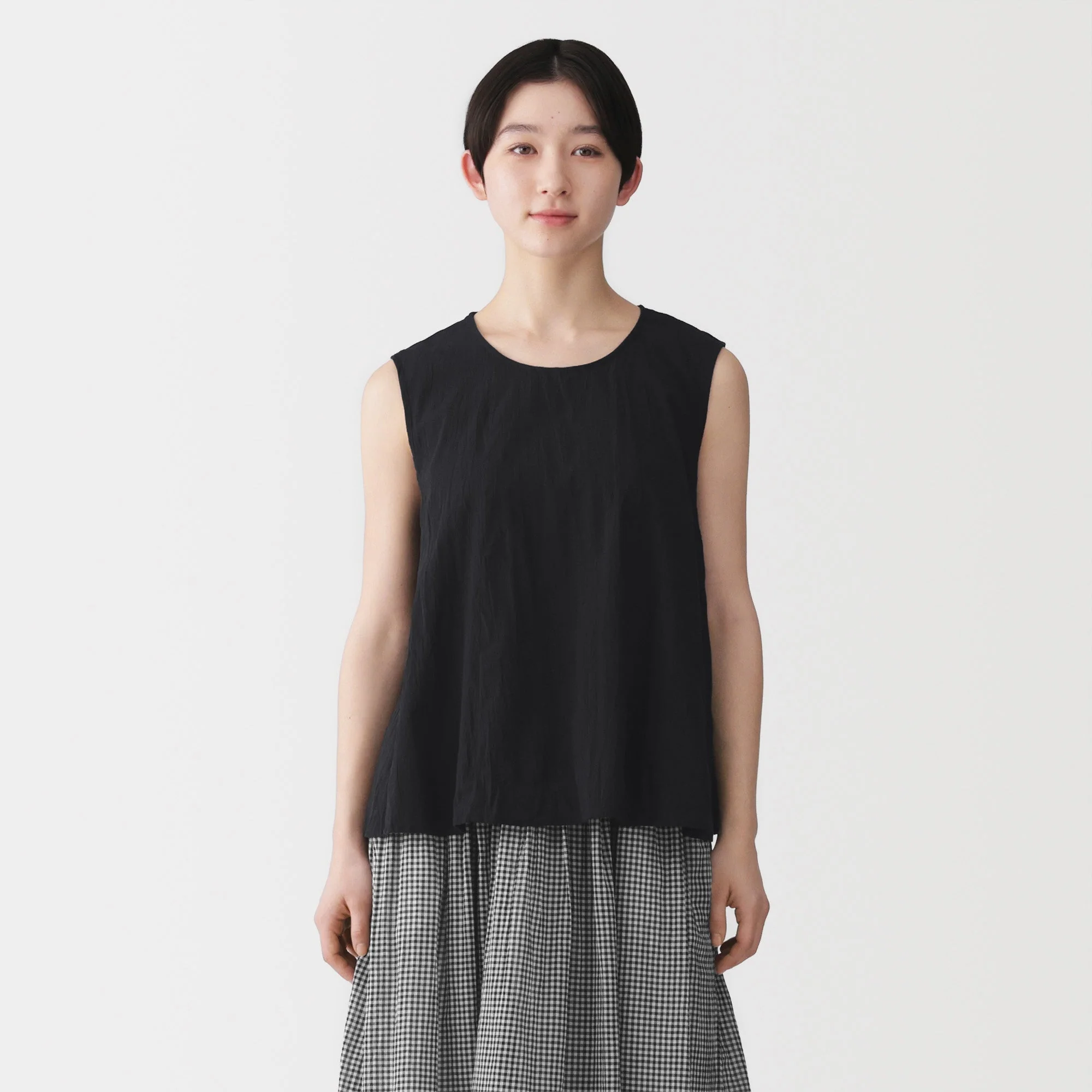 Cotton Crepe Sleeveless Blouse - Image 14
