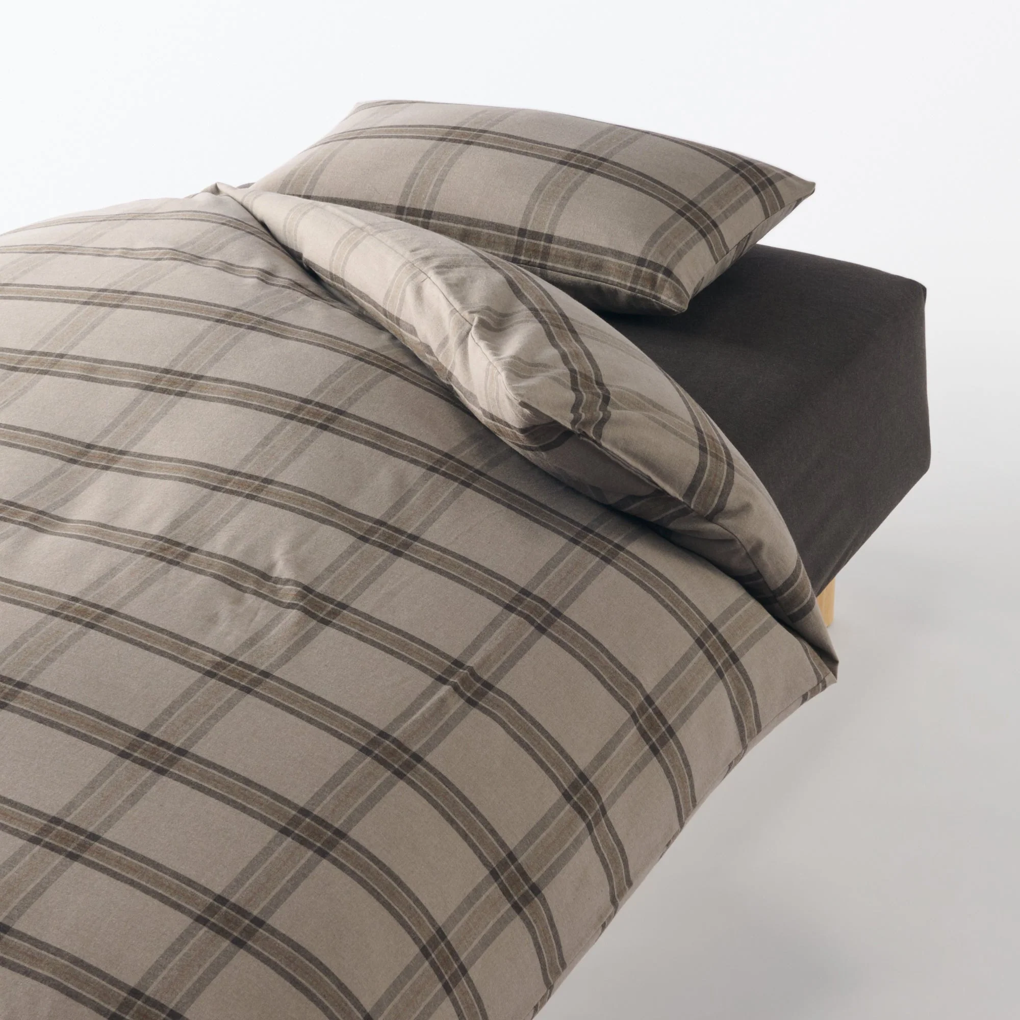 Cotton Flannel Checkered Pillowcase - Image 12