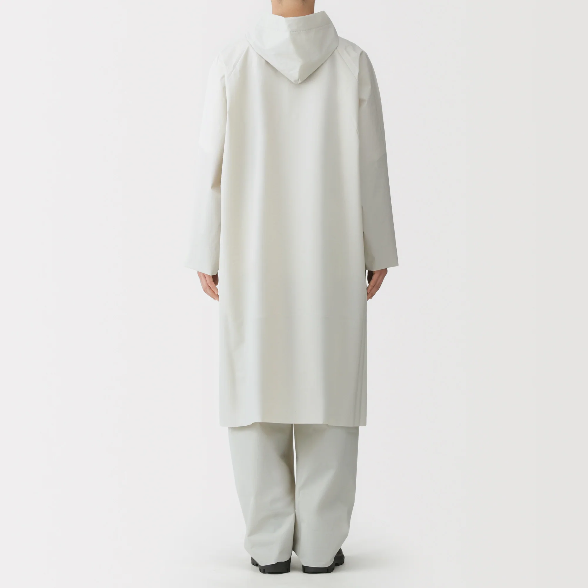 EVA Free Cut Long Raincoat - Image 17