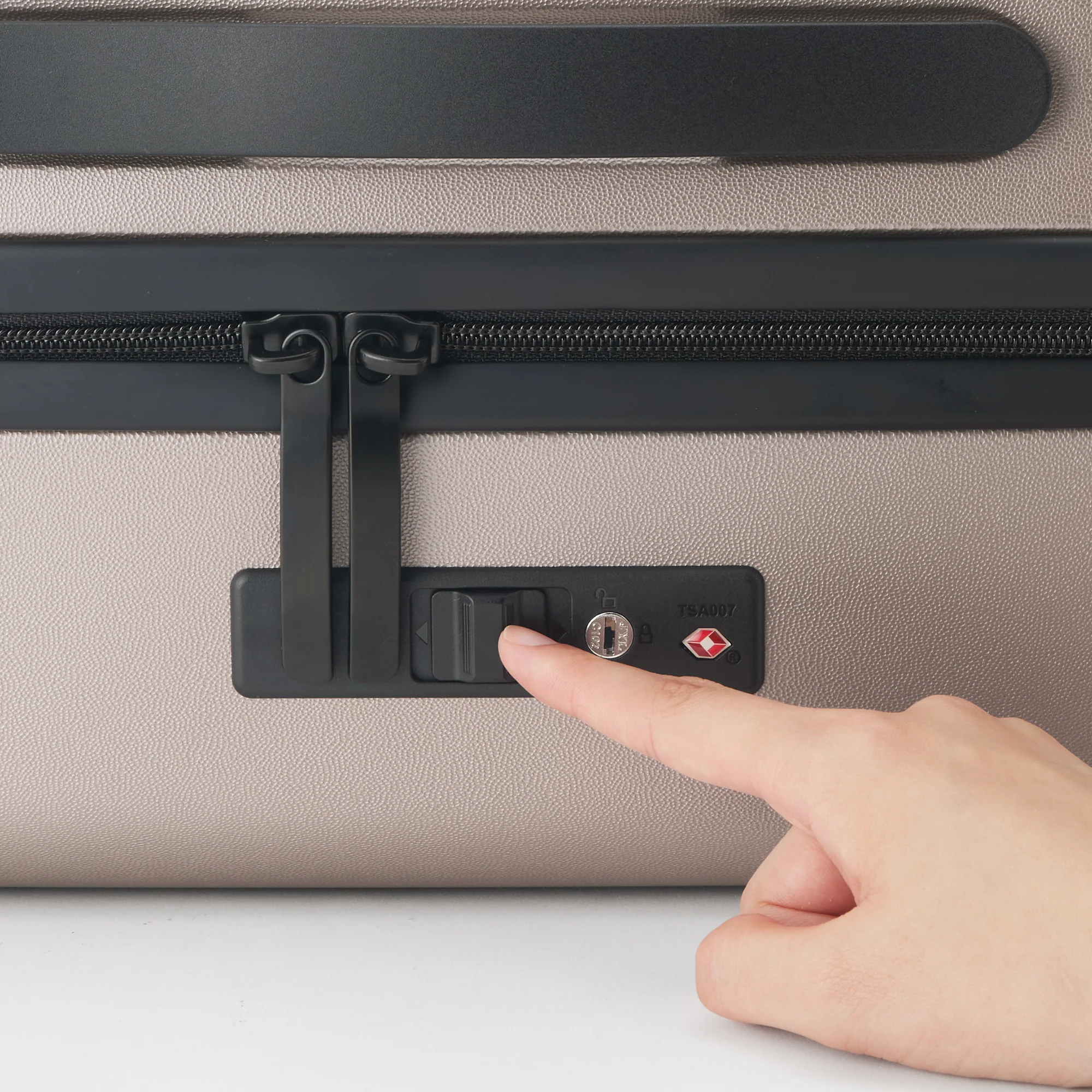 Adjustable Handle Front Open Hard Shell Suitcase 32L | Carry-On - Image 11
