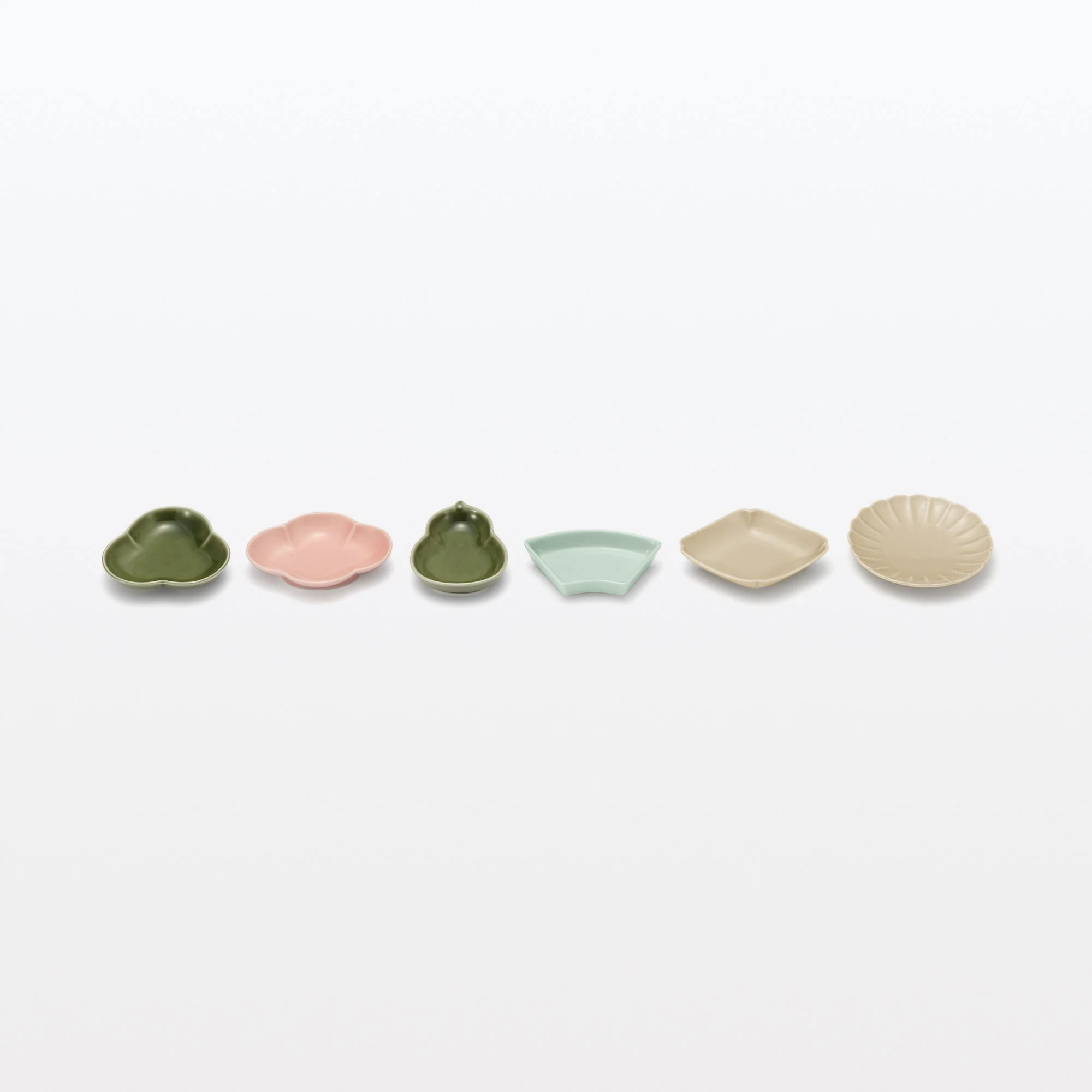 Hasami Ware Lucky Small Plate - Gourd - Pine Green - Image 7