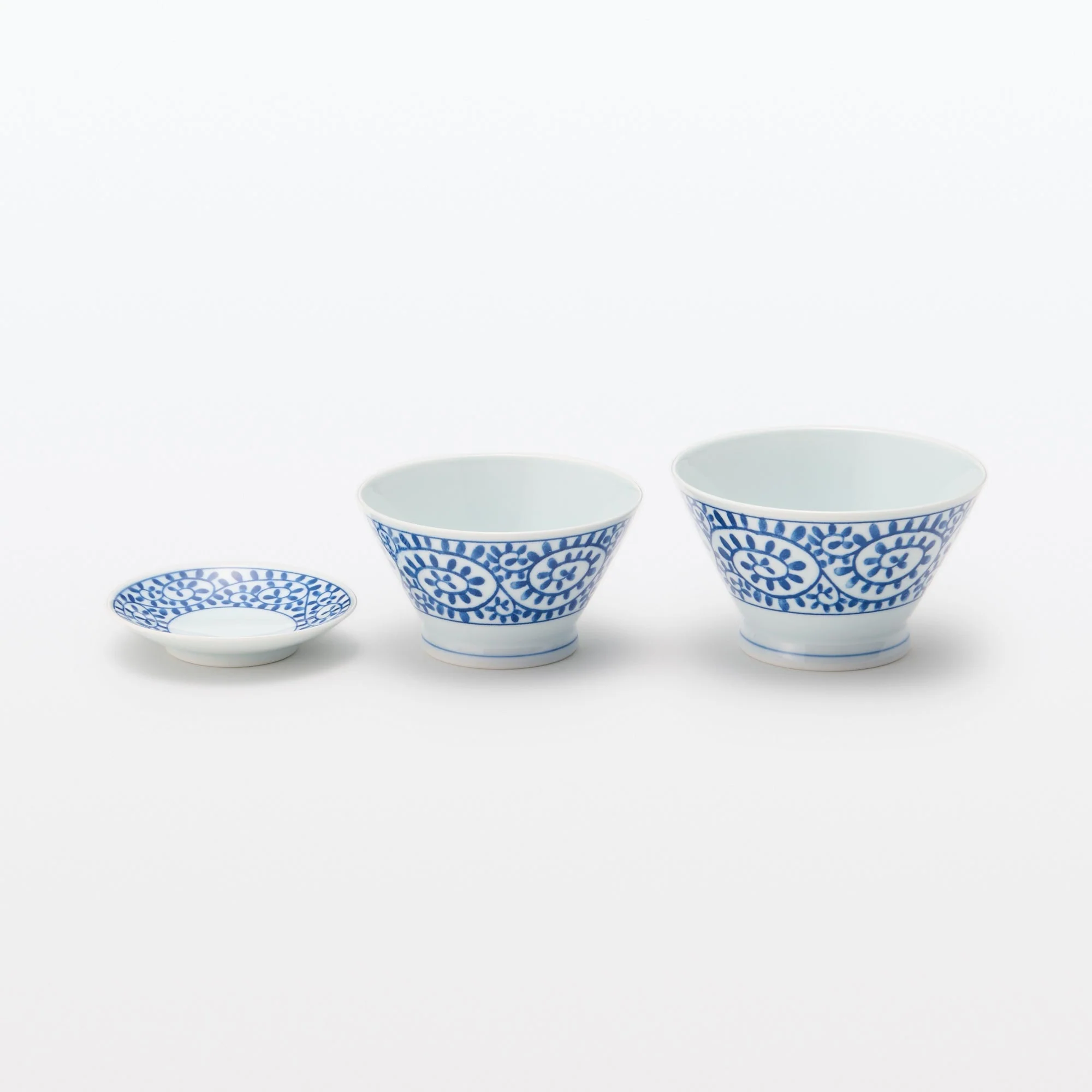 Hasami Ware Rice Bowl - Arabesque Pattern - Large - Image 10