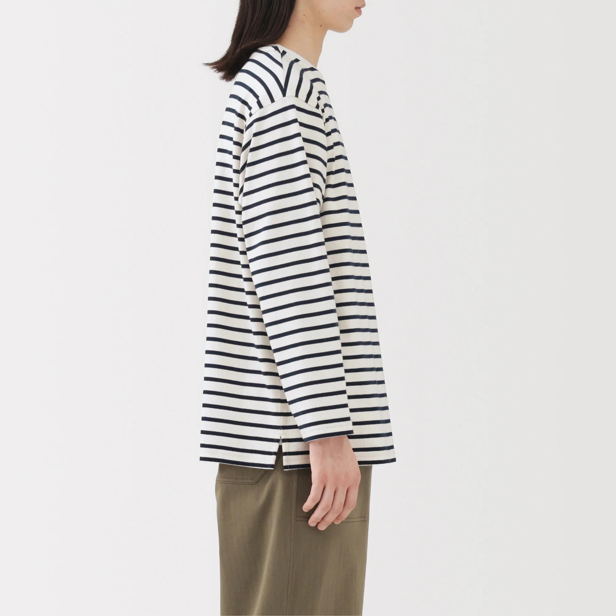 Heavyweight Boatneck T-Shirt - Image 13