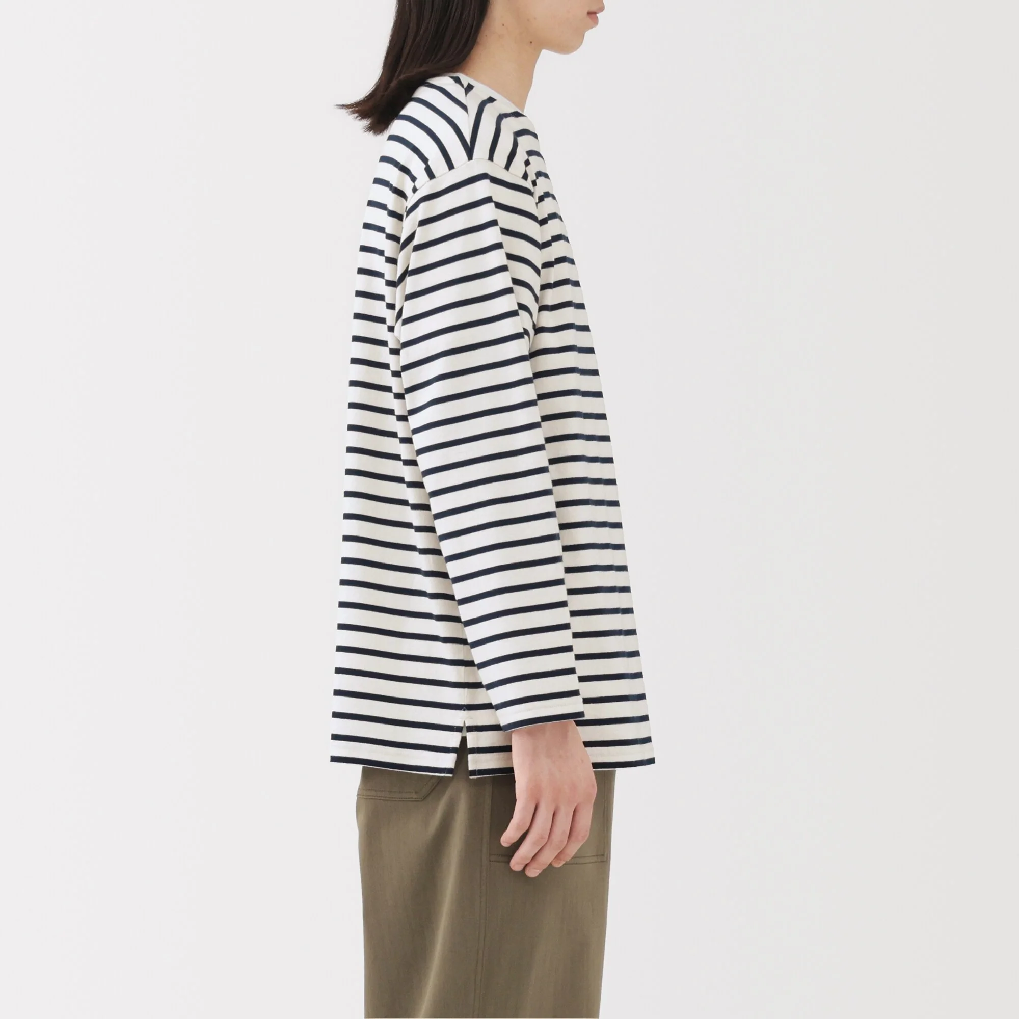 Heavyweight Boatneck T-Shirt - Image 29