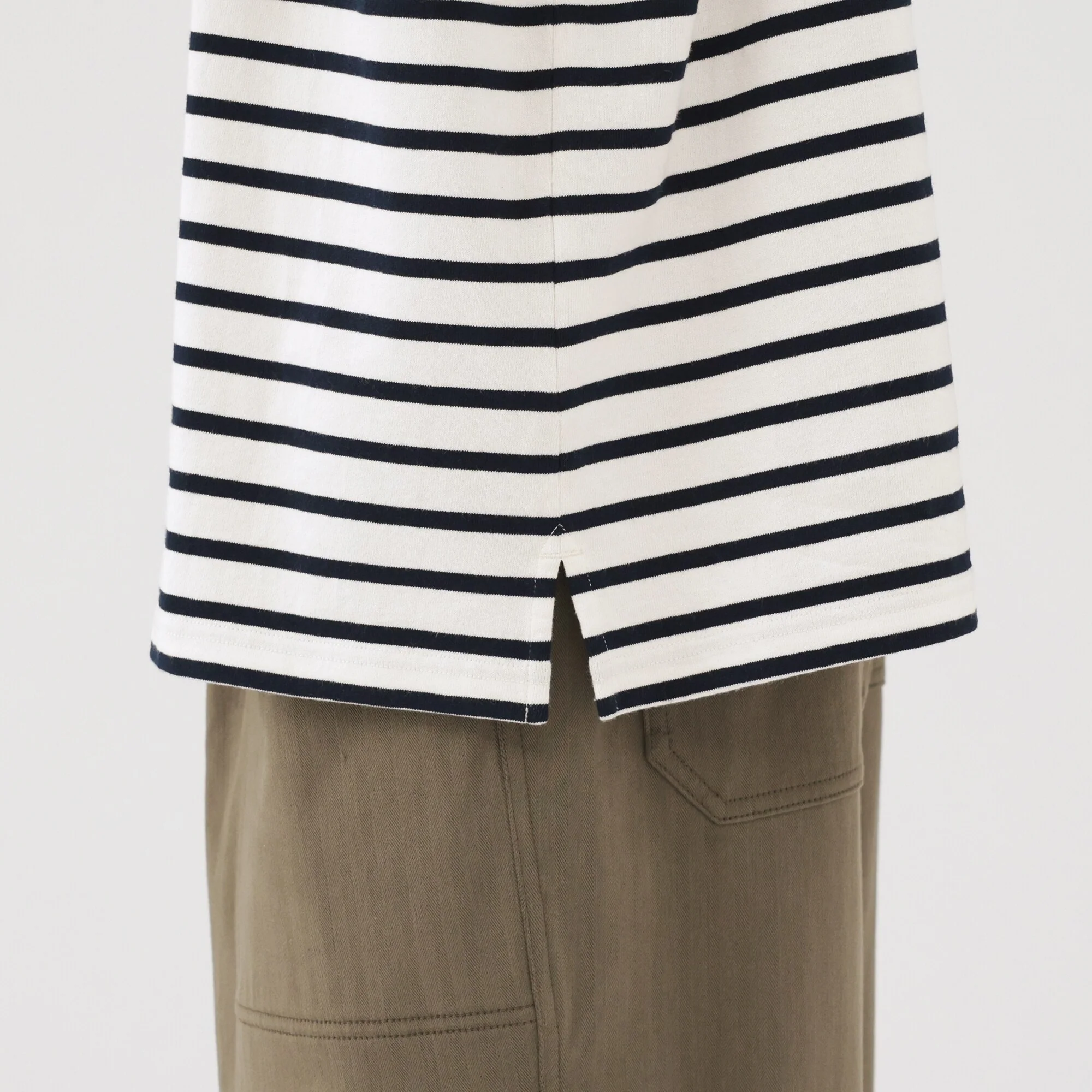 Heavyweight Boatneck T-Shirt - Image 31