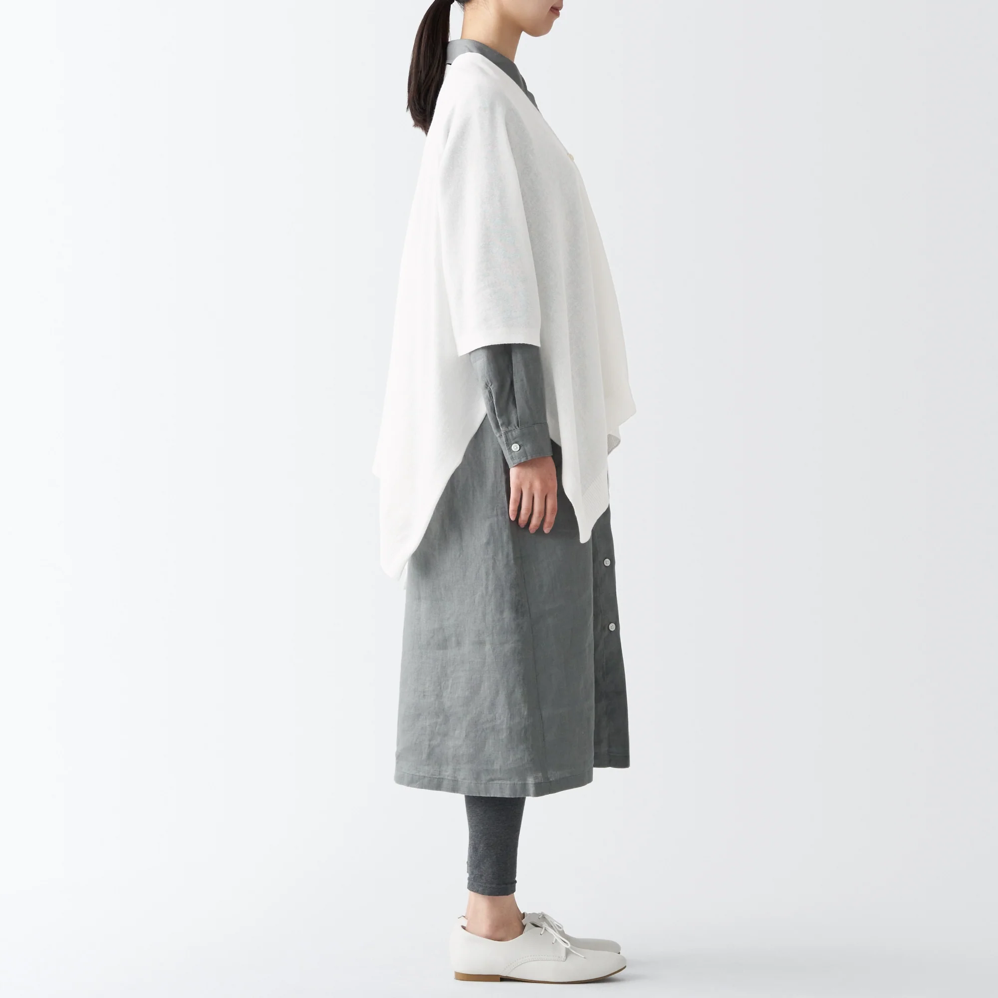 High-Twist Cotton Buttoned Bolero - Image 21