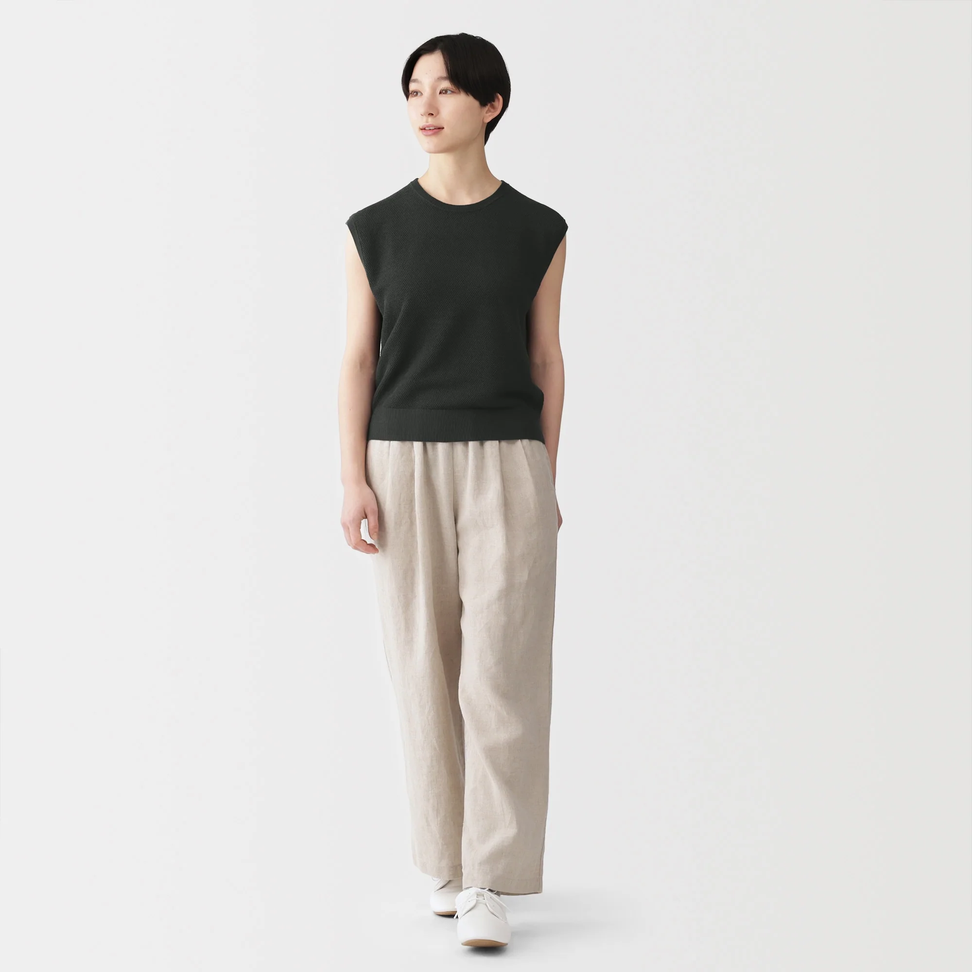 High-Twist Cotton Sleeveless Sweater - Image 18