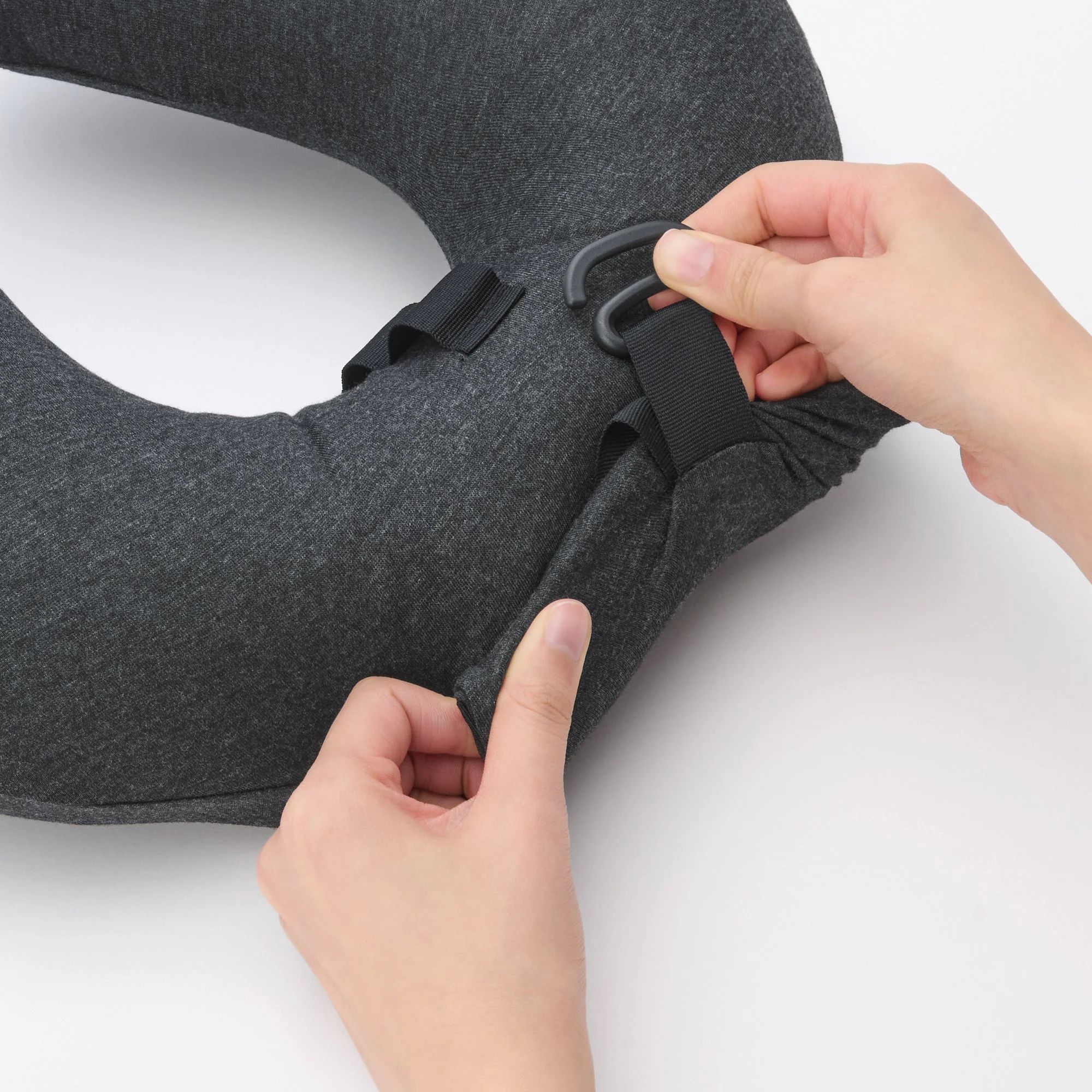 Inflatable Neck Cushion - Image 20