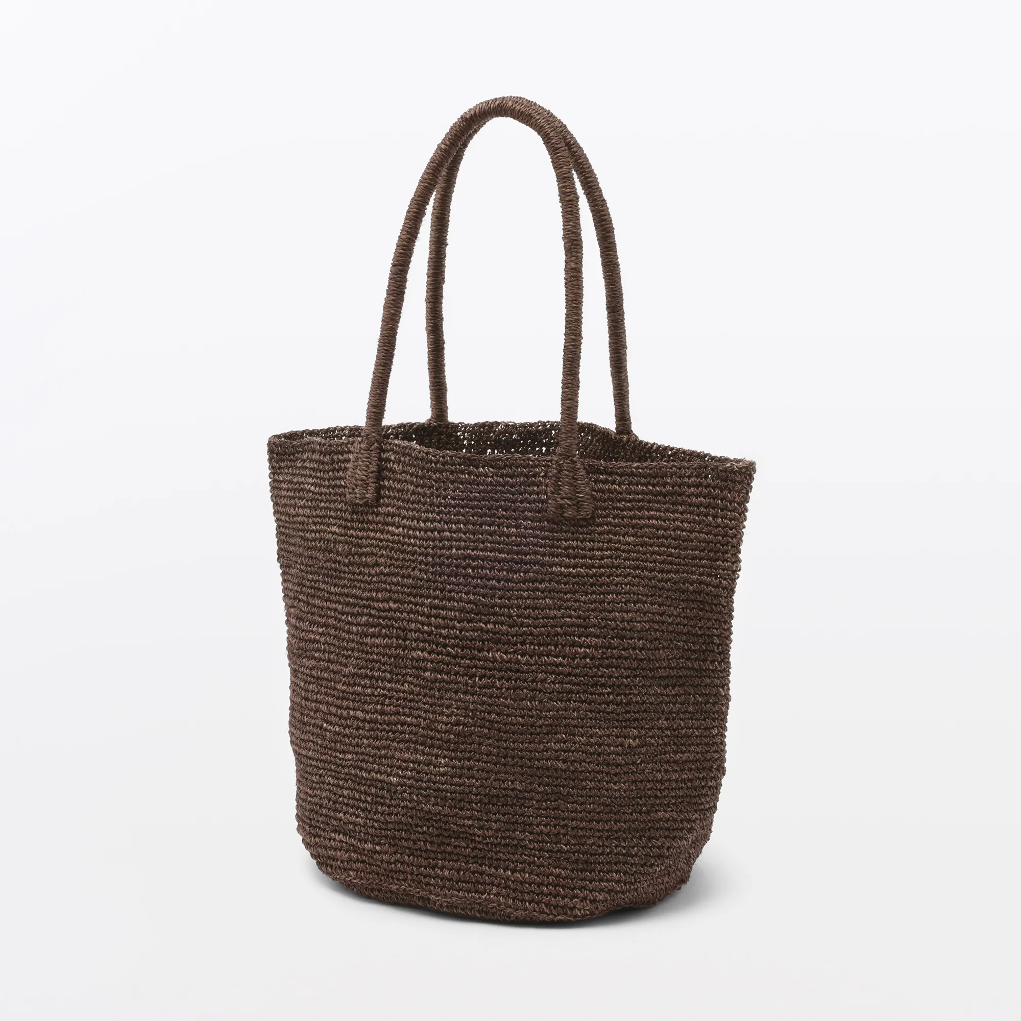 Labo Hand-Knitted Abacá Tote Bag - Image 3
