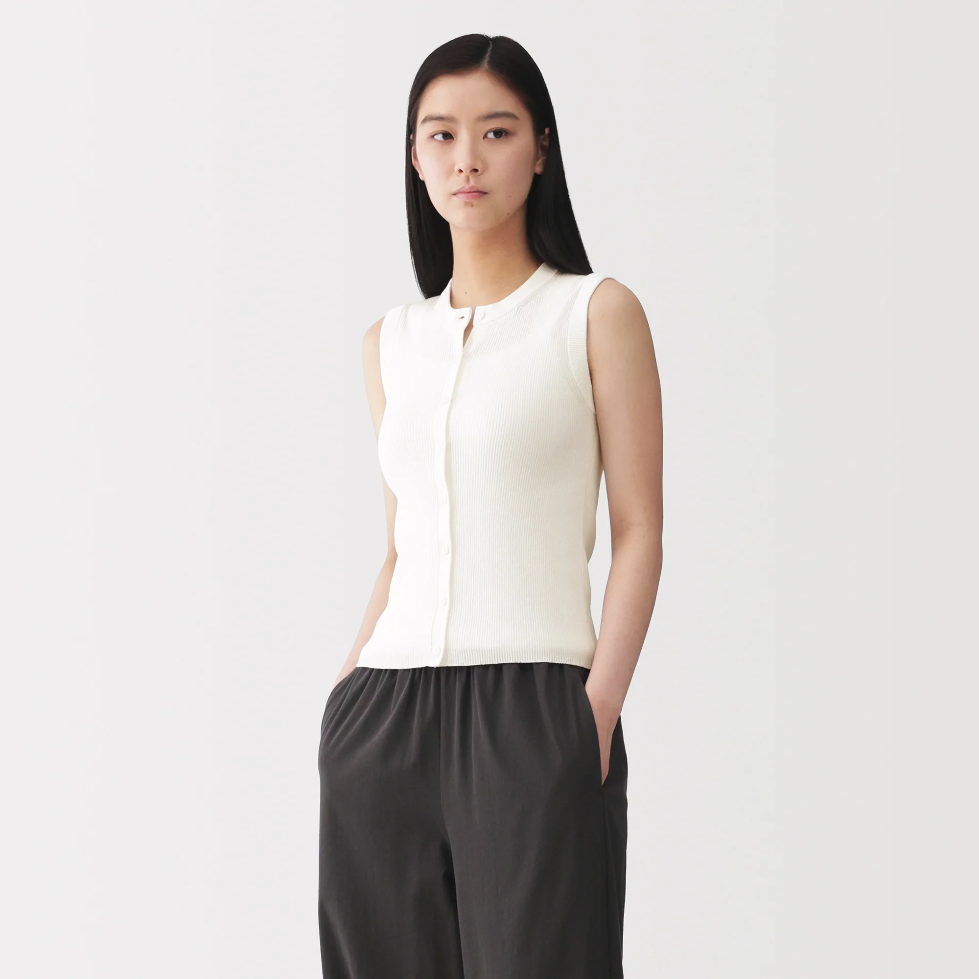 Labo High-Twist Cotton Knit Vest - Image 3