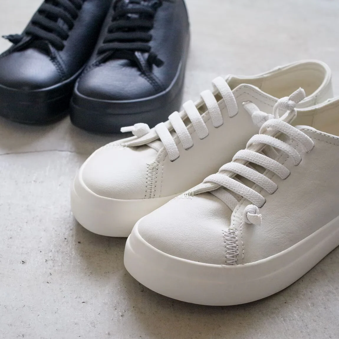 Labo Leather Low-Cut Sneakers - Image 25