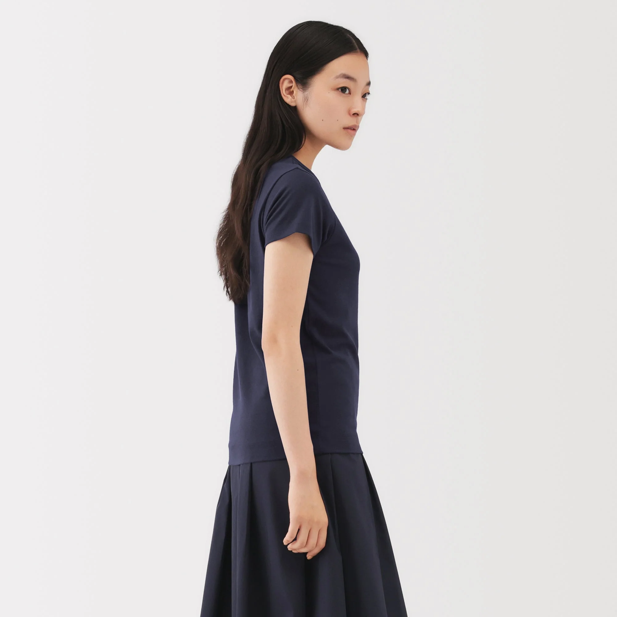 Labo Linen Blend T-Shirt - Image 21