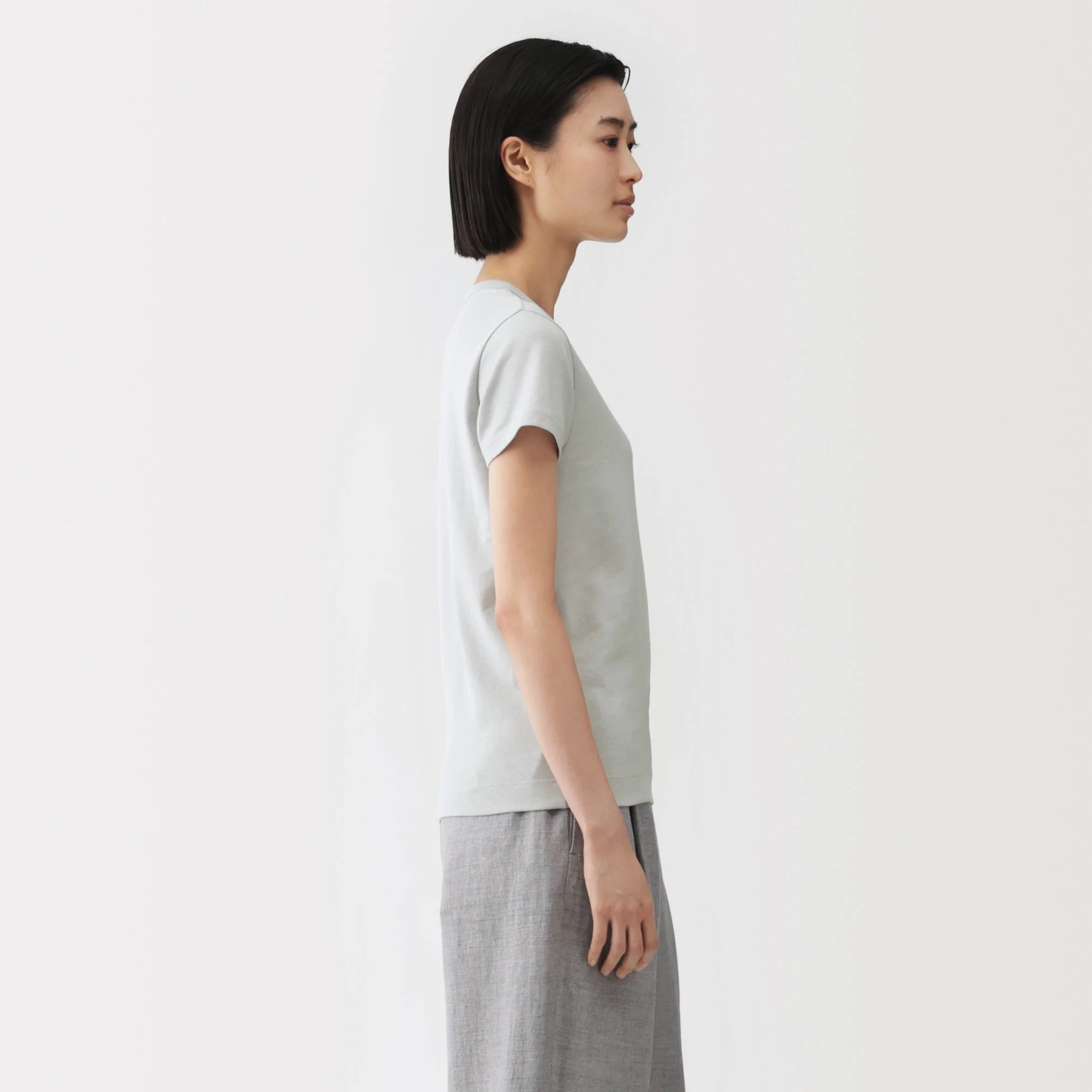 Labo Linen Blend T-Shirt - Image 13