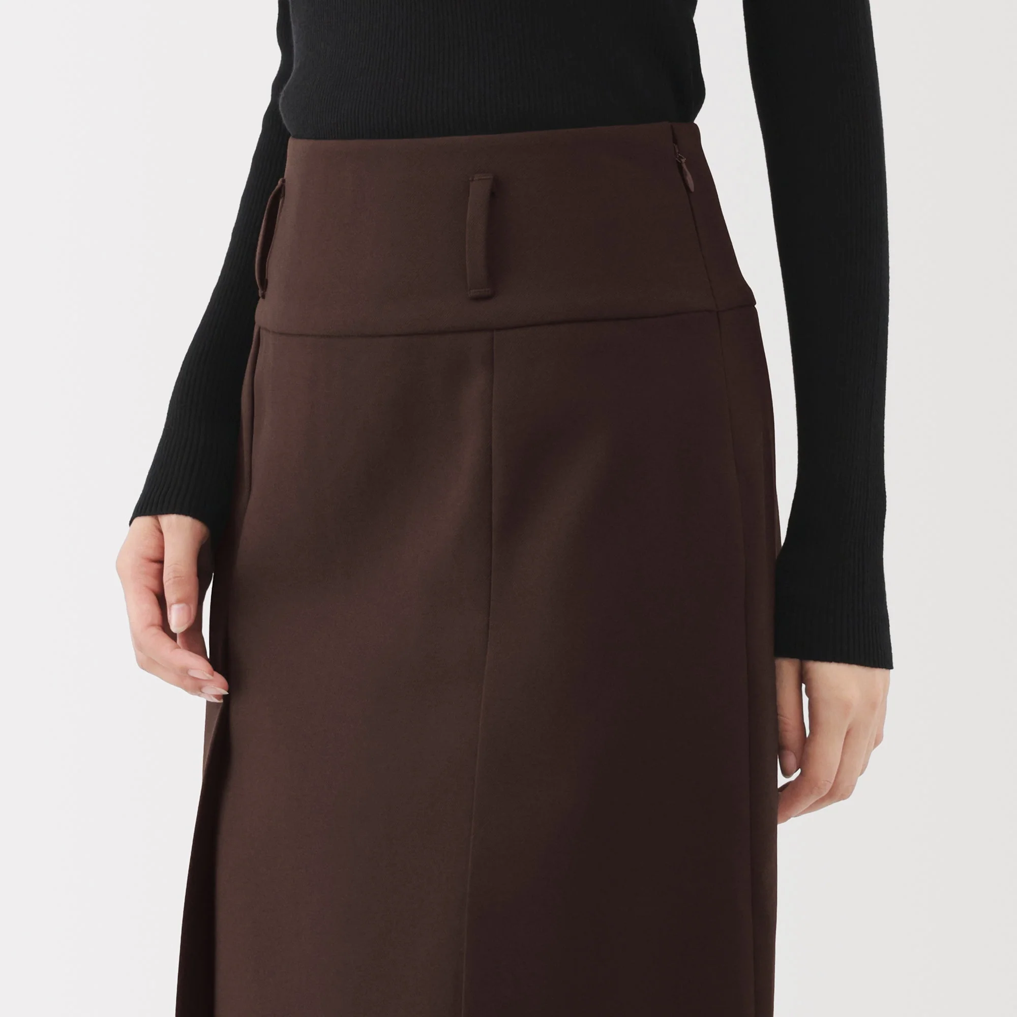 Labo Polyester Twill Tuck Skirt - Image 7