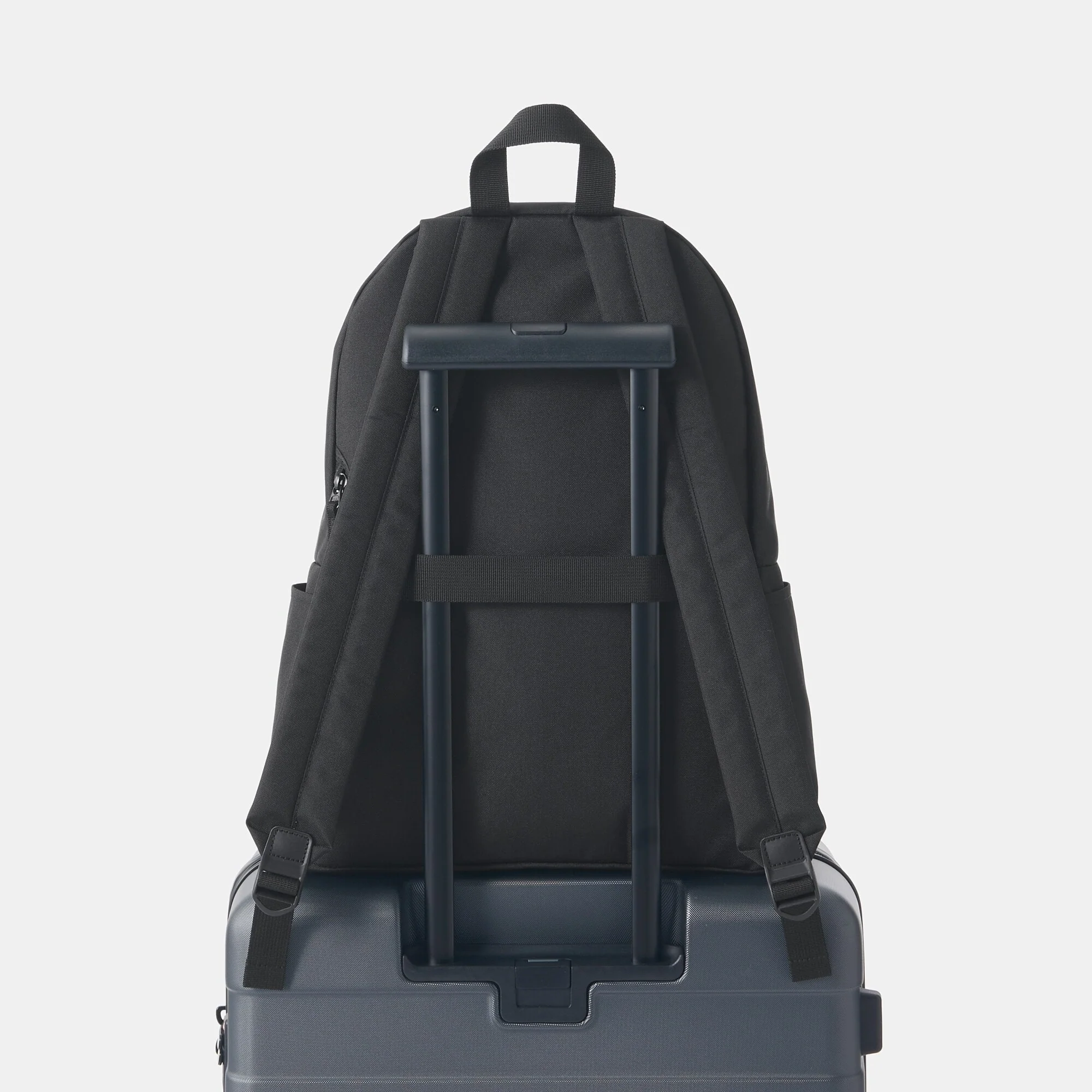 Less Tiring Water Repellent Backpack - Image 28