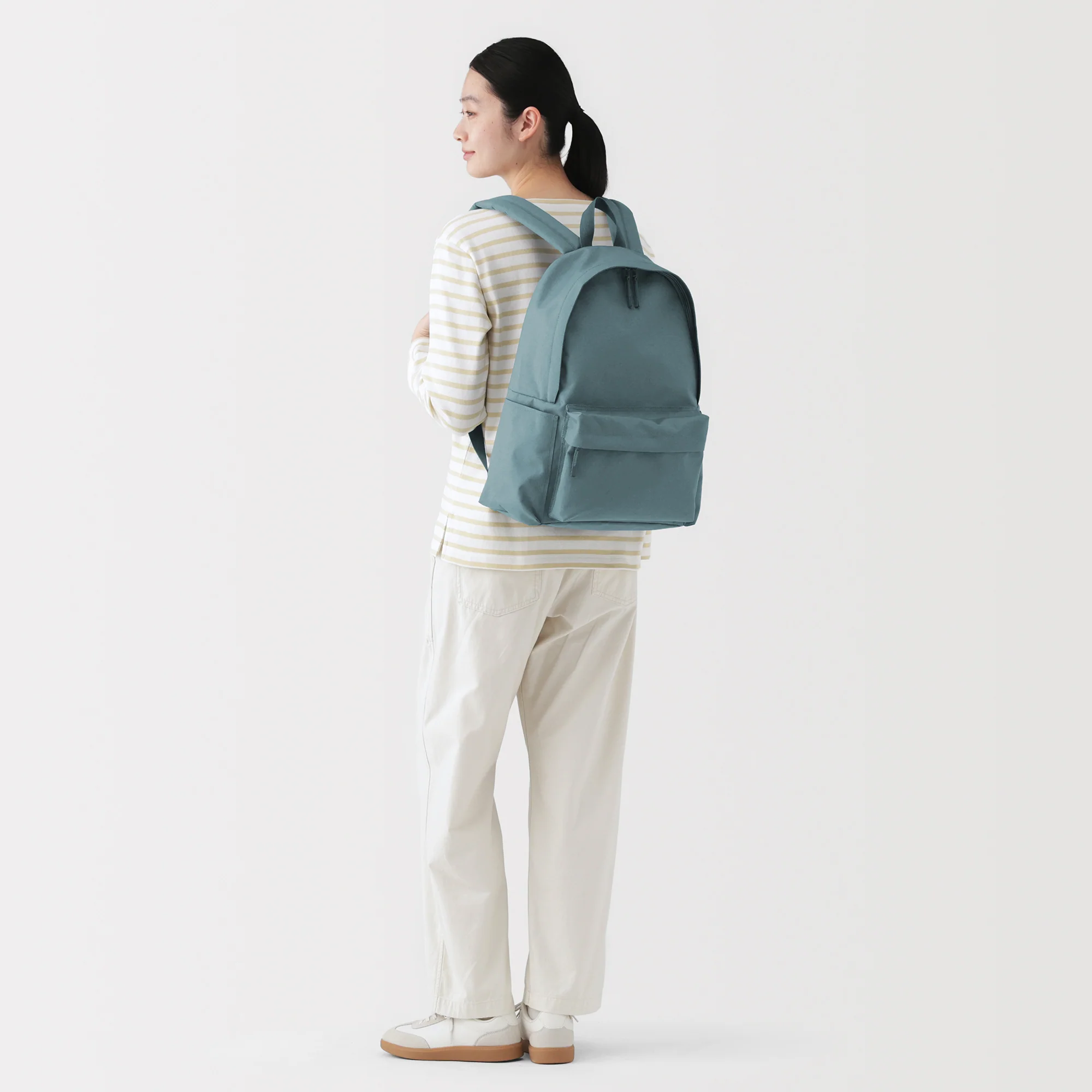 Less Tiring Water Repellent Backpack - Image 21