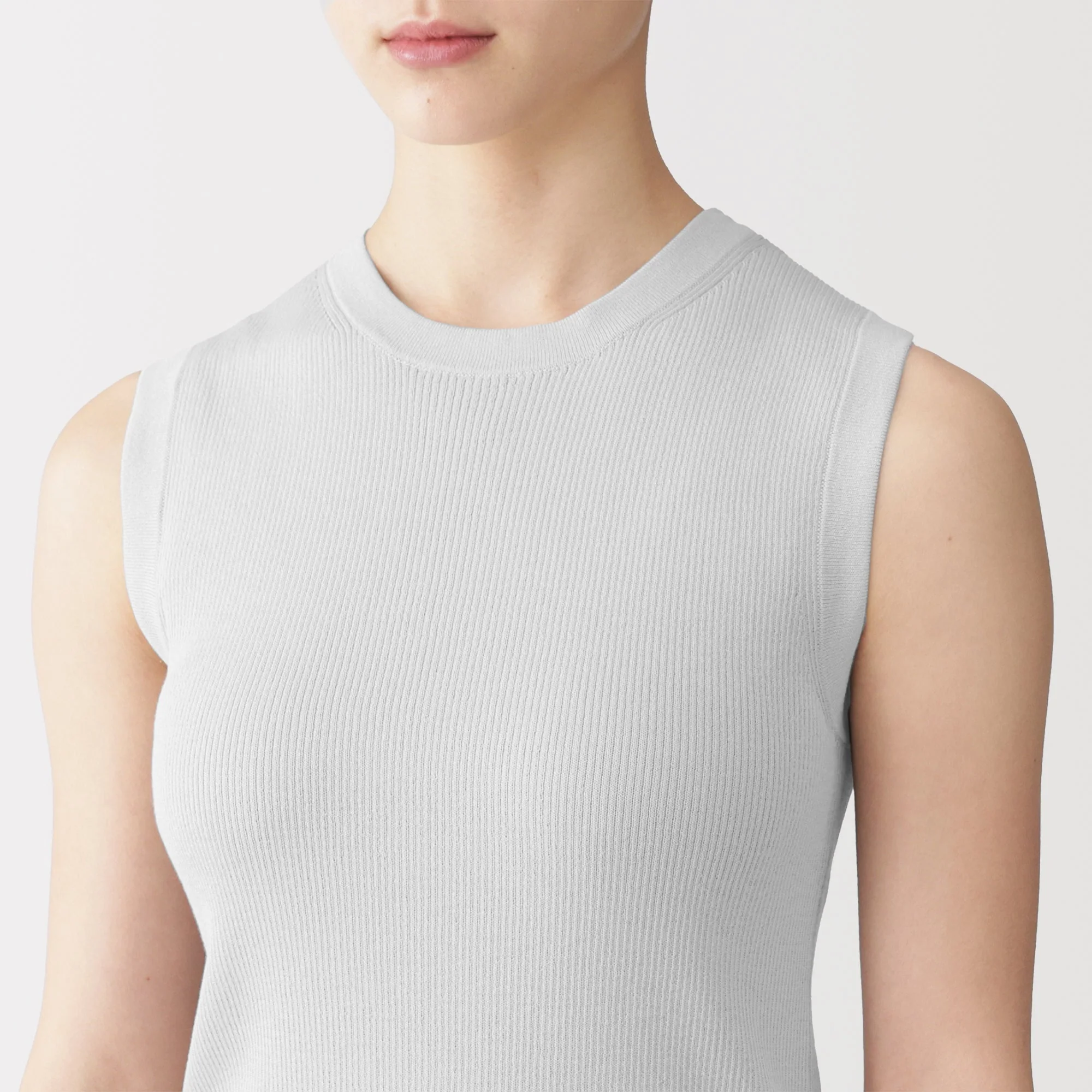 Light Knit Sleeveless Sweater - Image 14