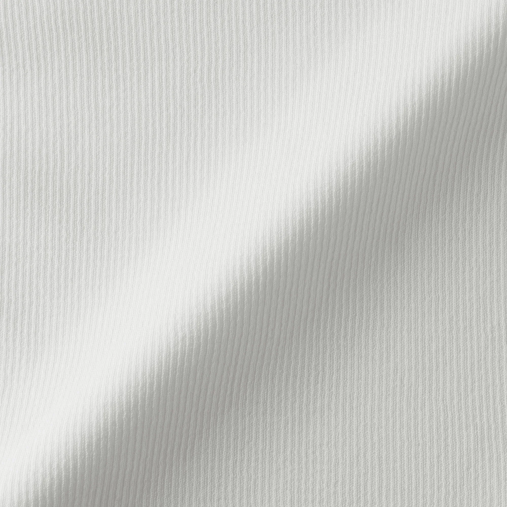 Light Knit Sleeveless Sweater - Image 22