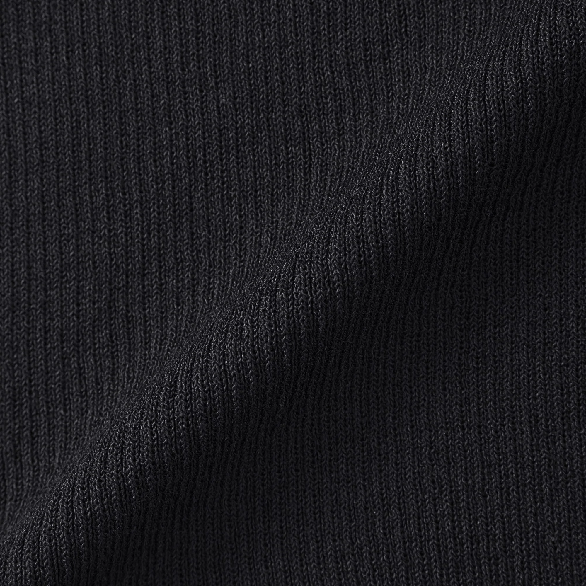 Light Knit Sleeveless Sweater - Image 8