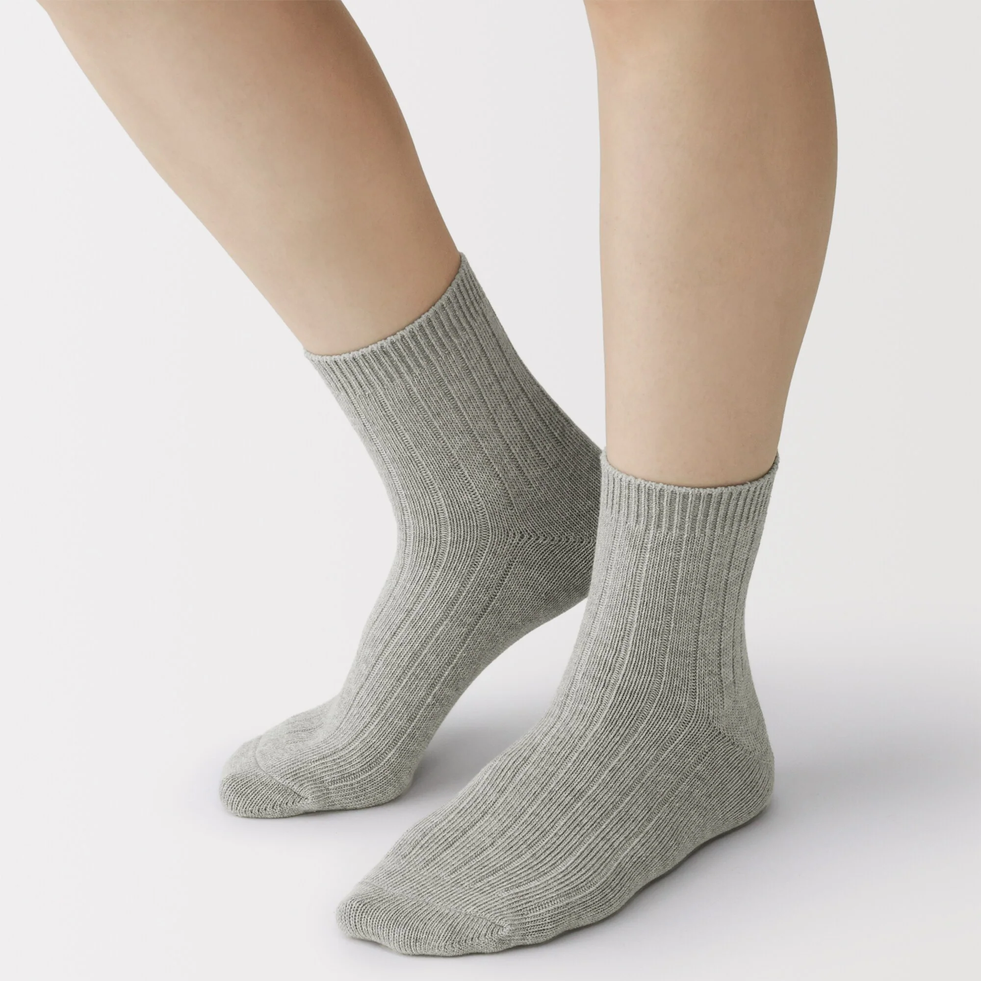 Loose Top Short Socks - Image 4