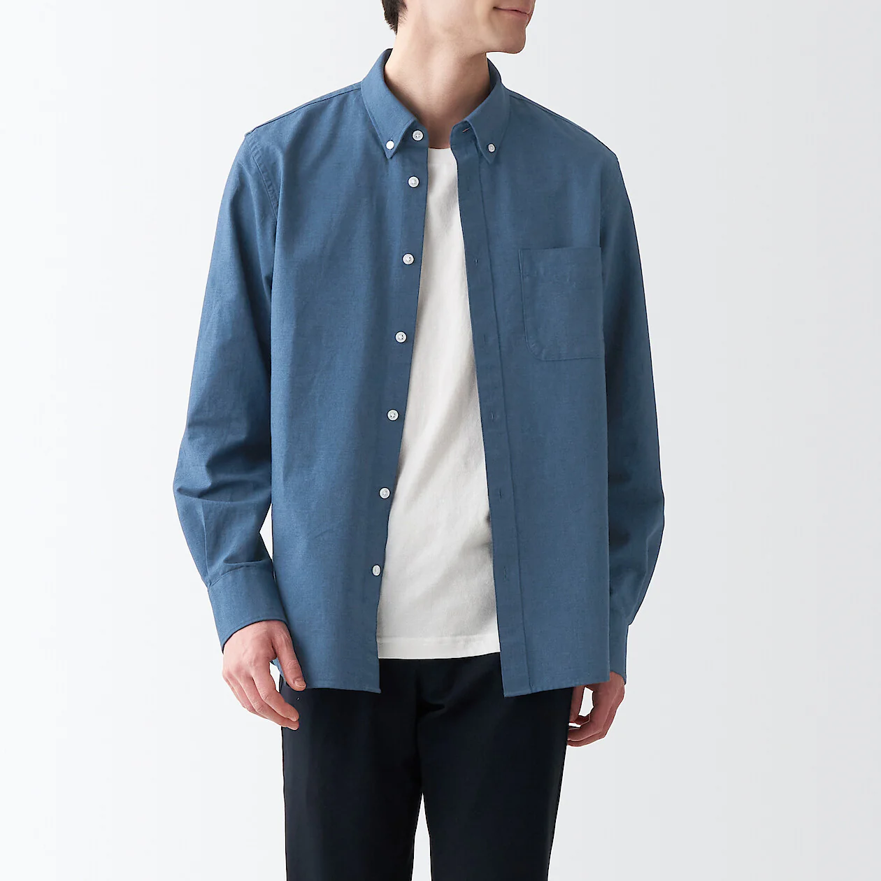 Men's Washed Oxford Collared Long Sleeve Button Down Shirt - Image 41