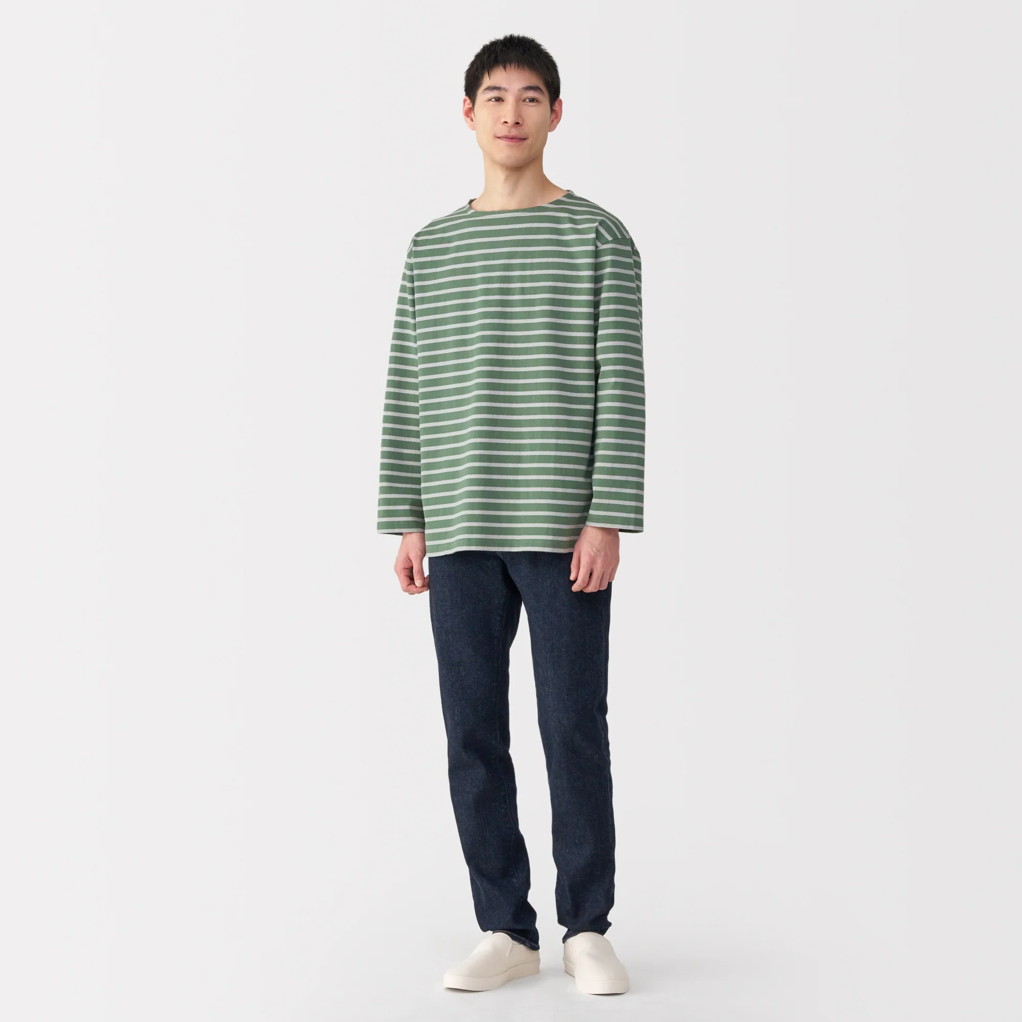 Men's Heavyweight Boatneck T-Shirt - Image 12