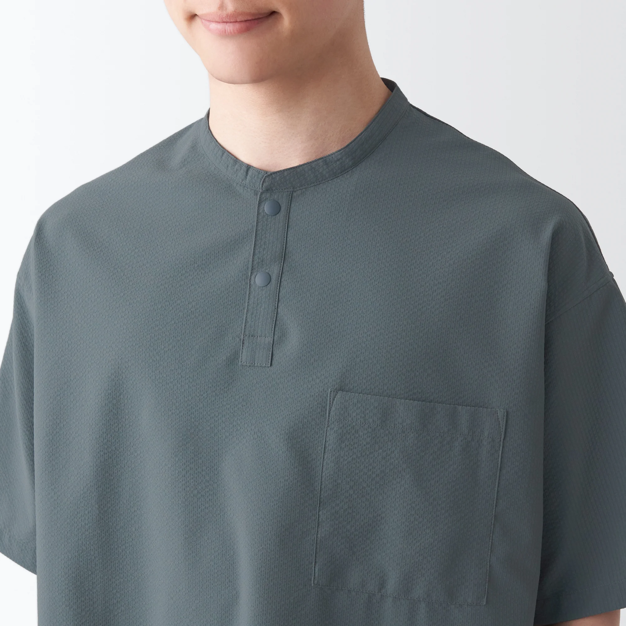 Men's Seersucker Henry Neck Woven T-Shirt - Image 25