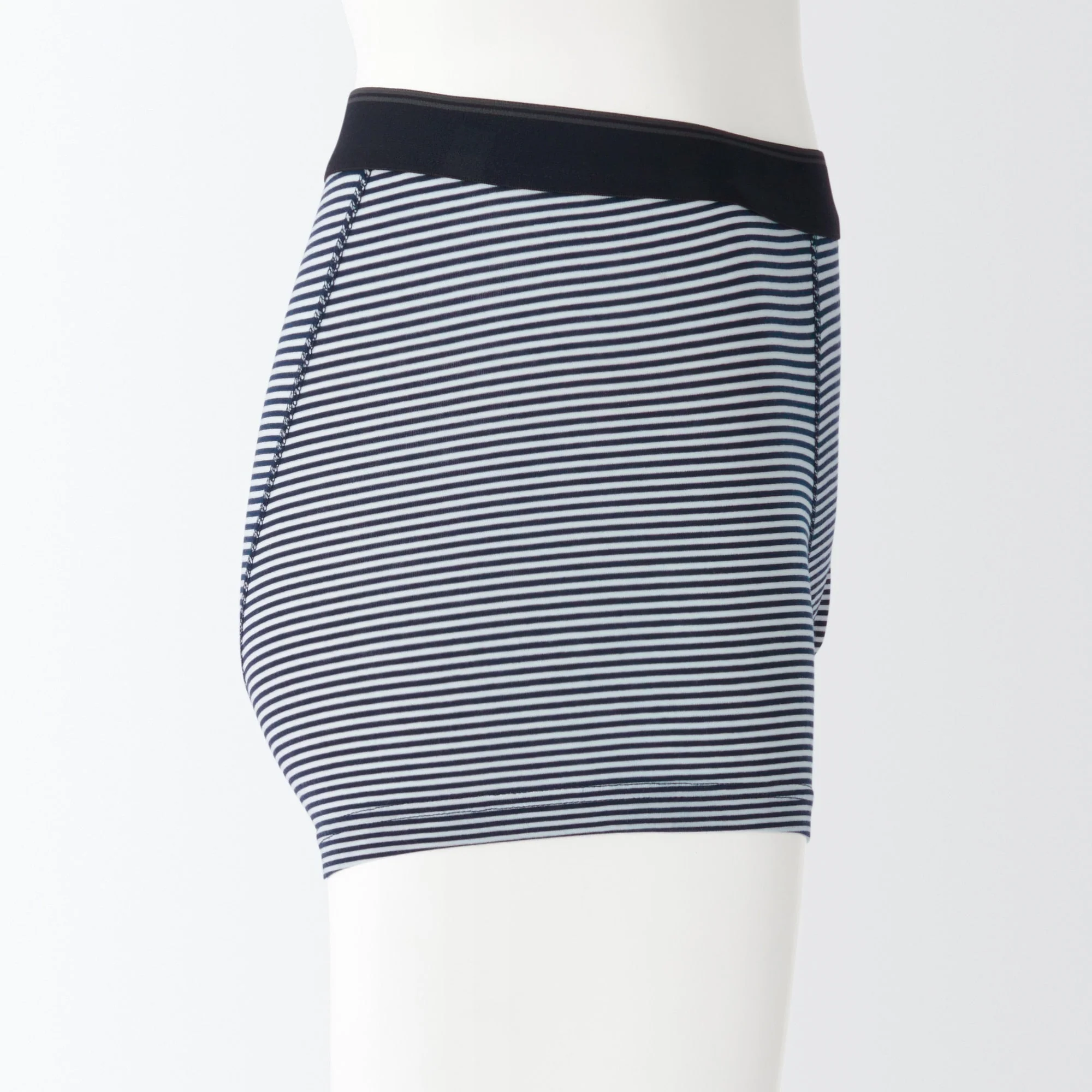 Men's Smooth Low Rise Boxer Brief - Image 9