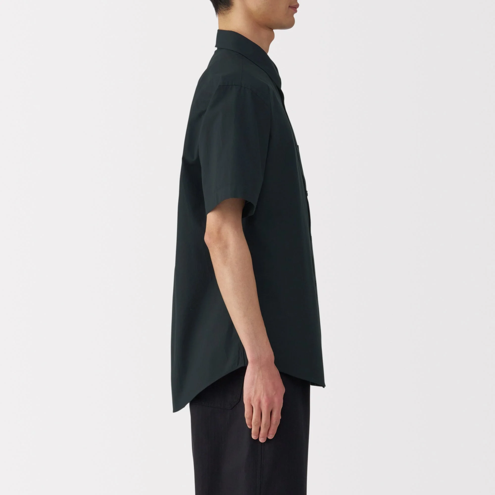 Men's Washed Broadcloth Short Sleeve Shirt - Image 13