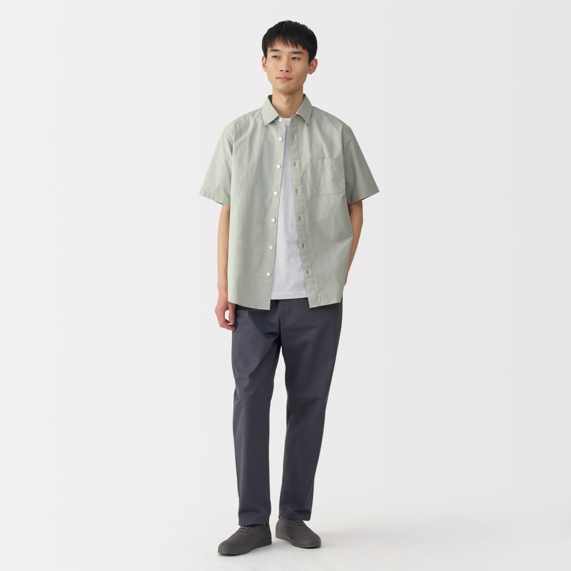 Men's Washed Broadcloth Short Sleeve Shirt - Image 20