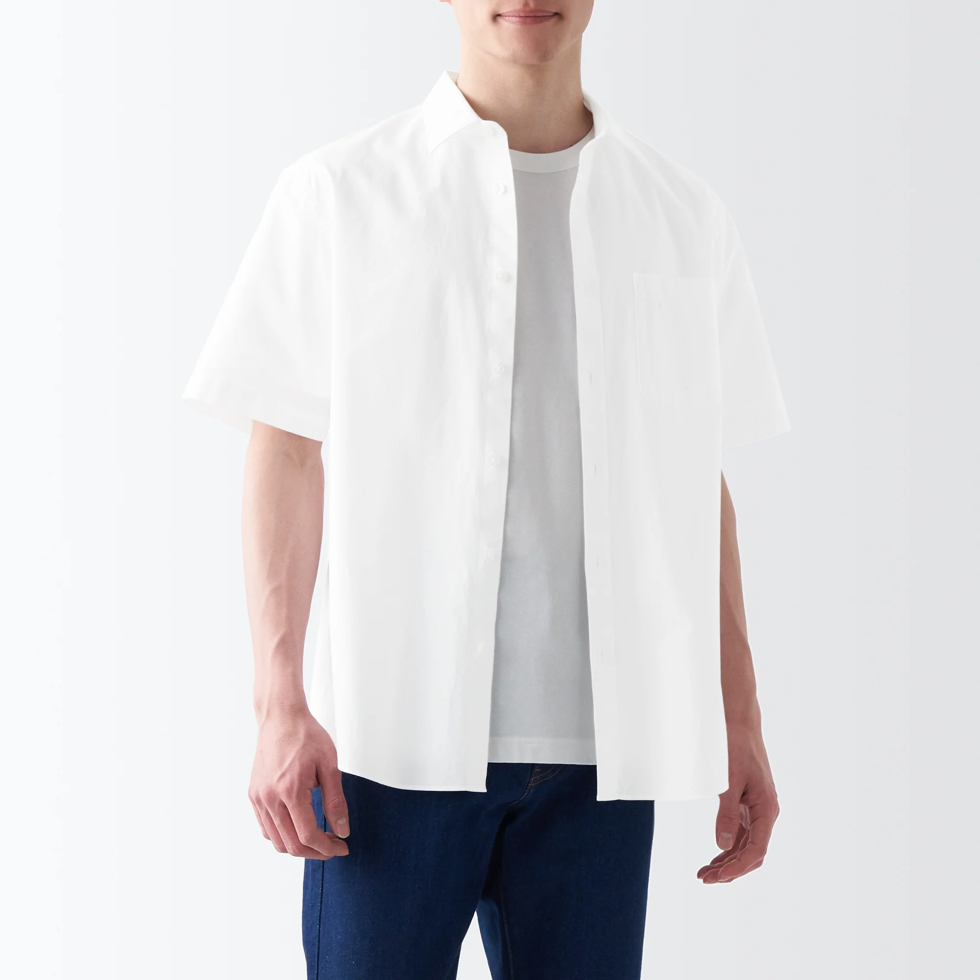 Men's Washed Broadcloth Short Sleeve Shirt - Image 11